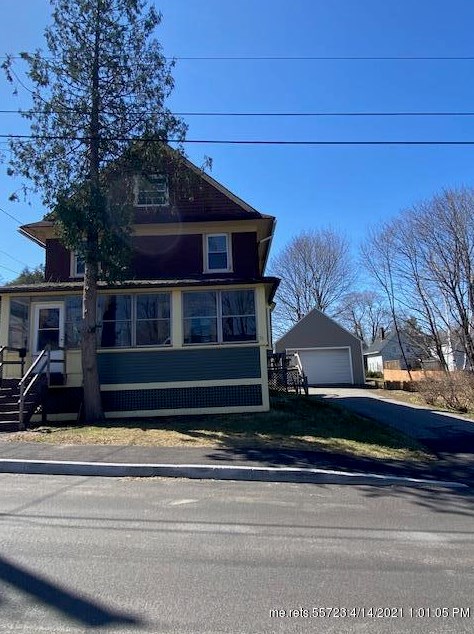 16 Murray St, Augusta, ME 04330