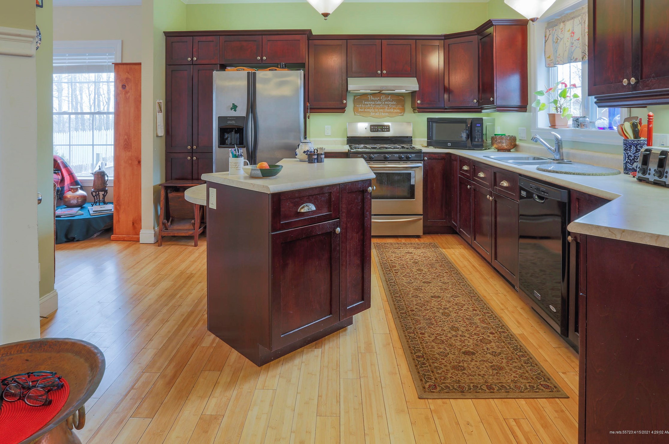 10 Lincolnville Ave, Swanville, ME 04915