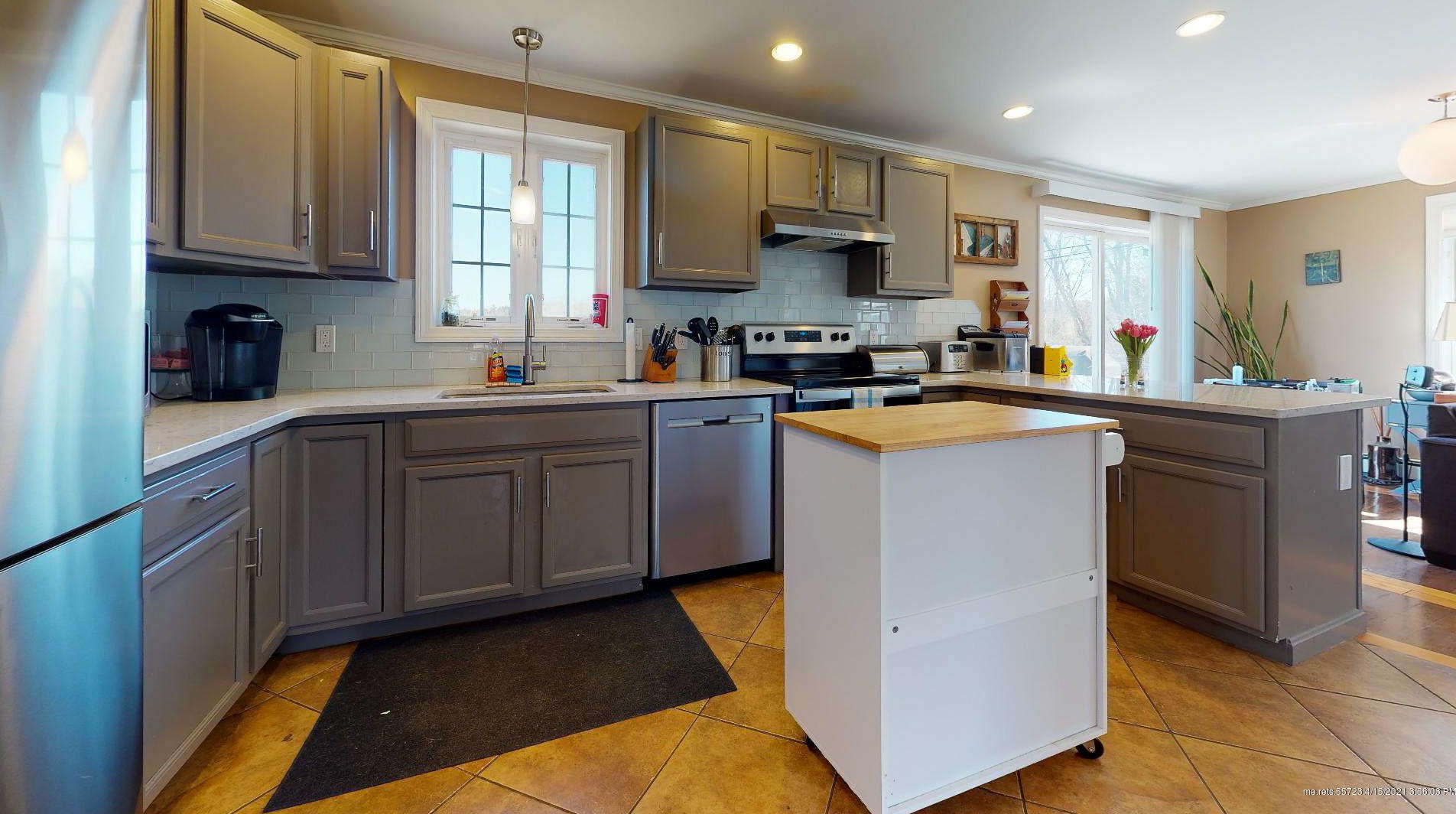 19 River Rd, Windham ME  04062-4041 exterior