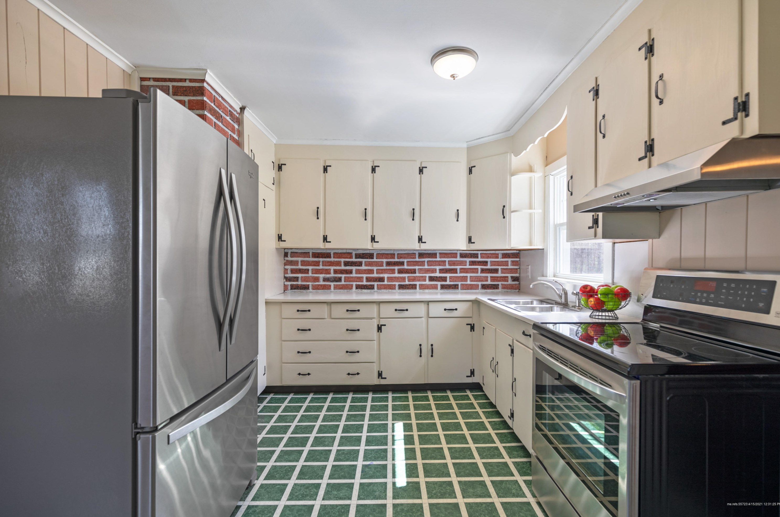 4 Cartland Rd, Windham ME  04062-4620 exterior