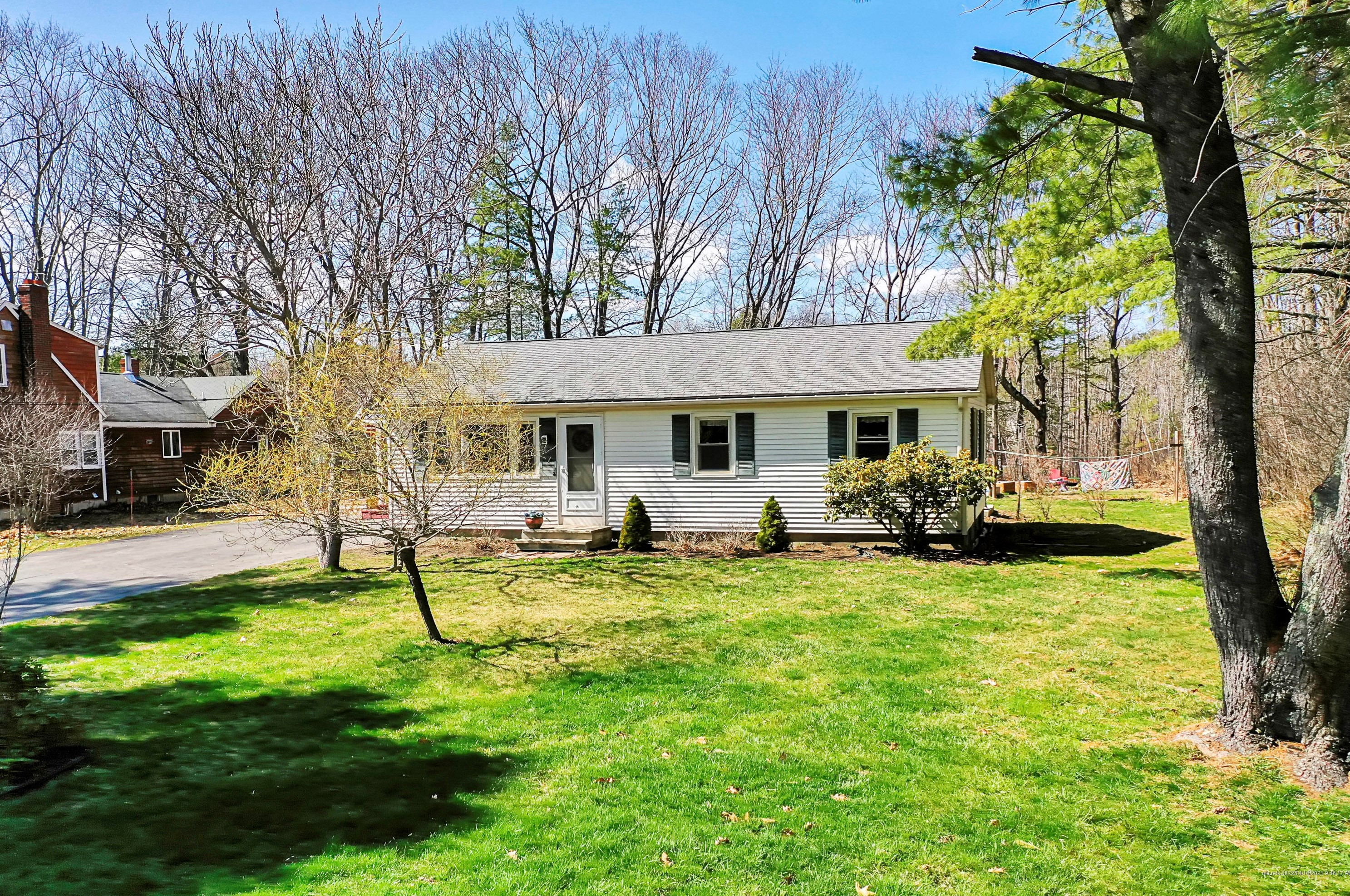 99 Melissa Dr, Yarmouth, ME 04096