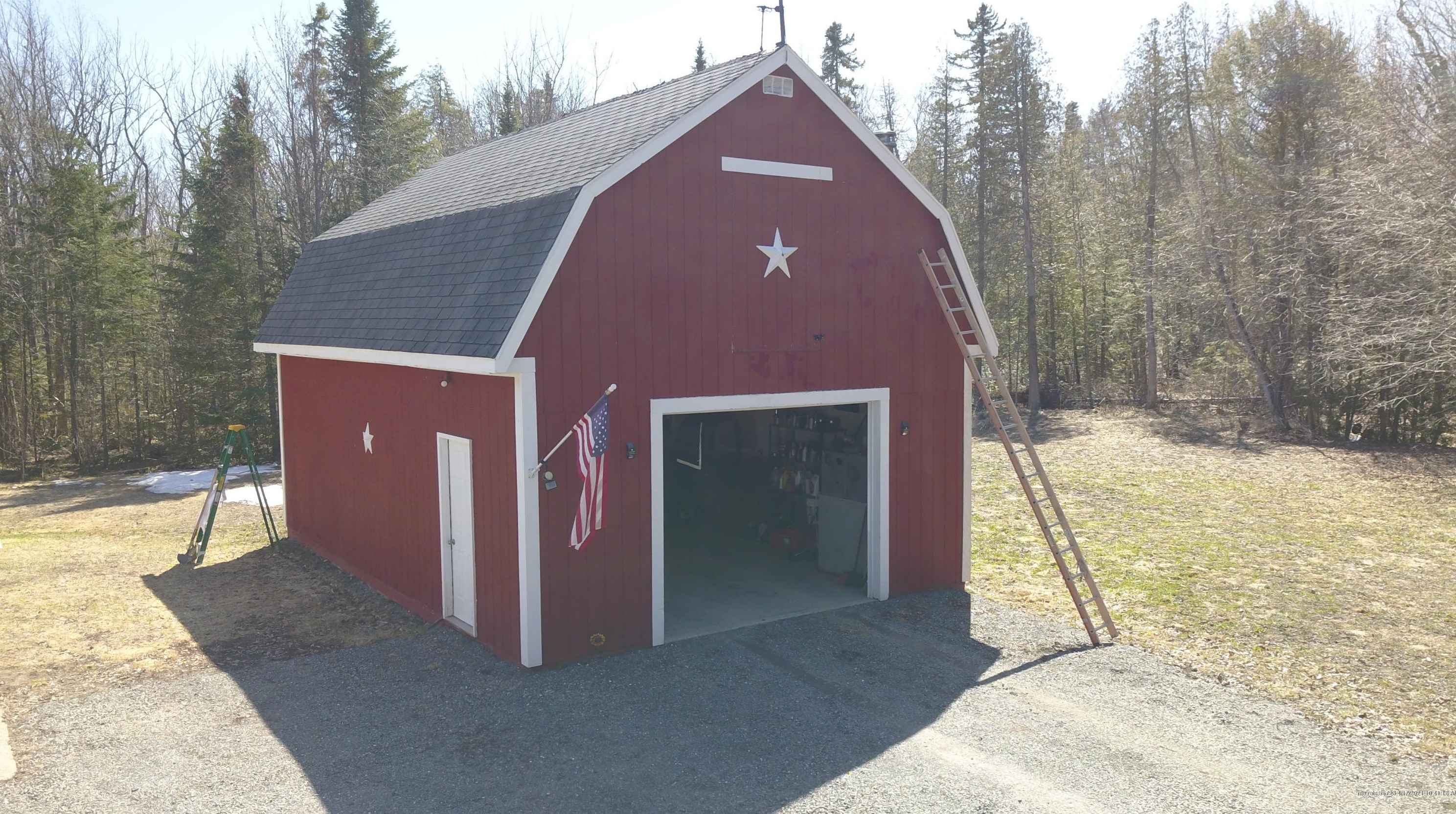 44 Haynes Rd, Mapleton, ME 04757