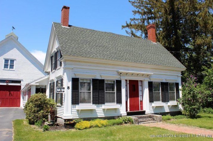 8 Main St, Porter, ME 04068