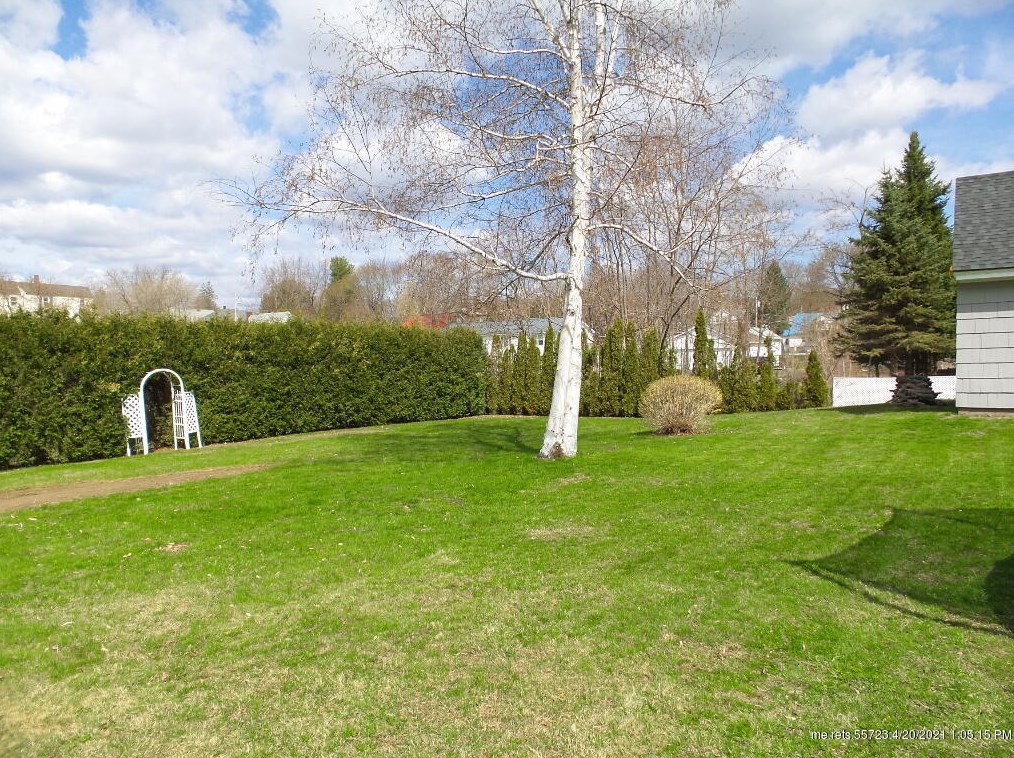 11 Whipple St, Waterville ME  04901-6969 exterior