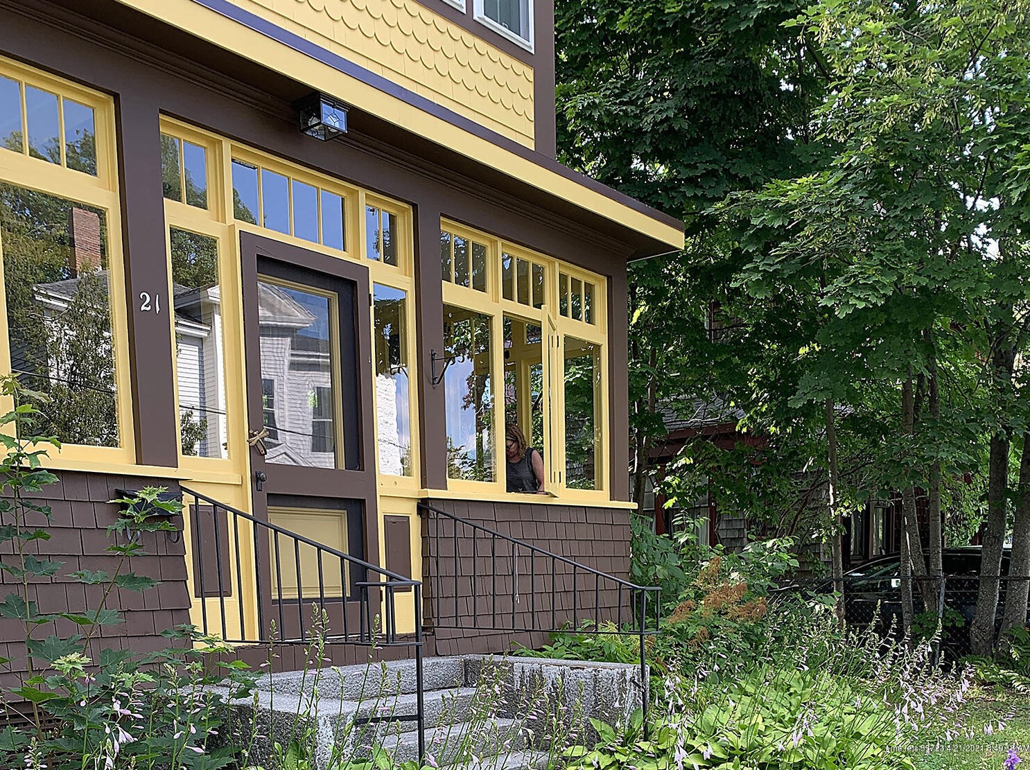 21 High St, Bar Harbor ME 04609-1817 exterior