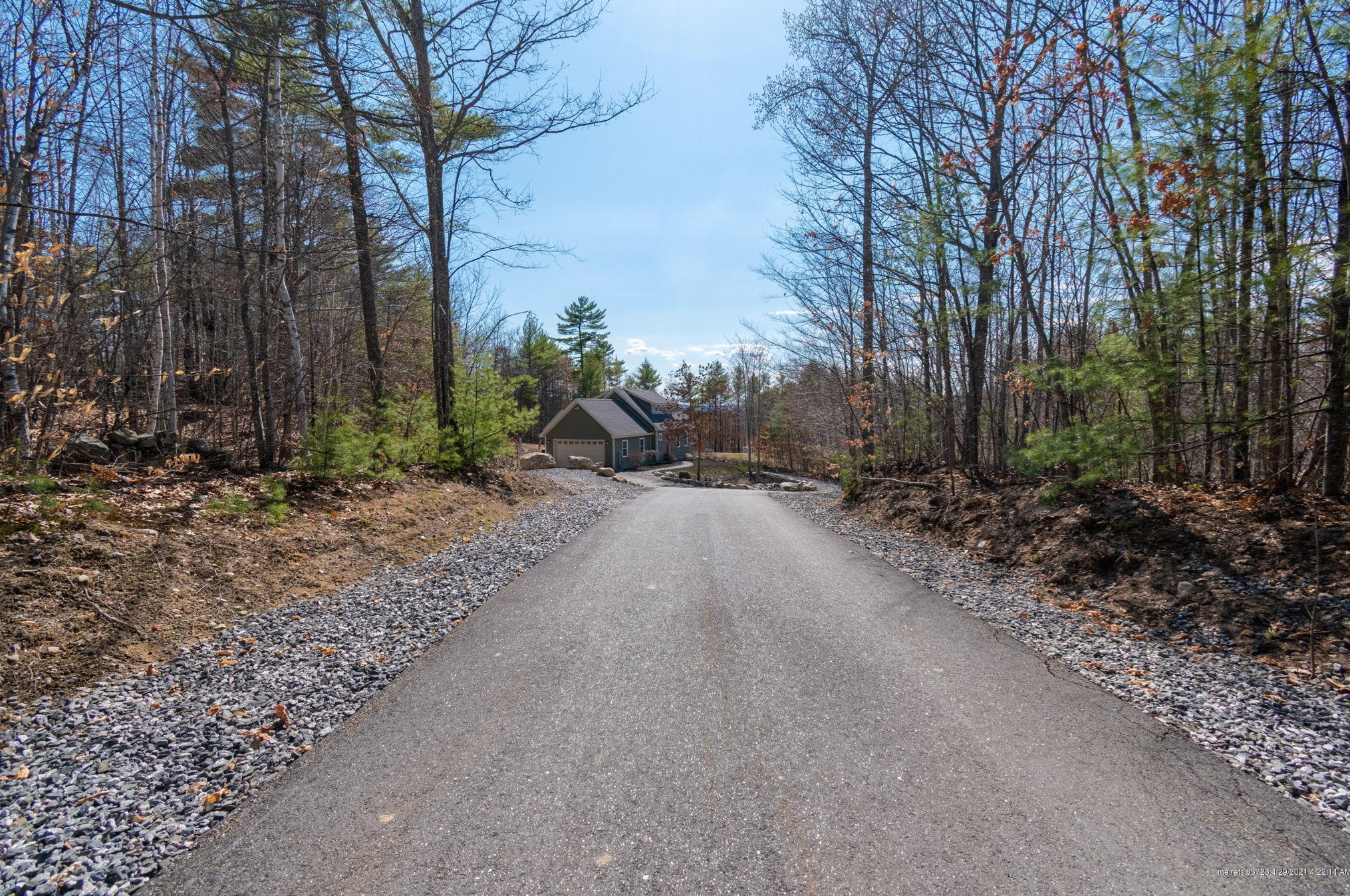 86 Mitchell Rd, Casco, ME 04015