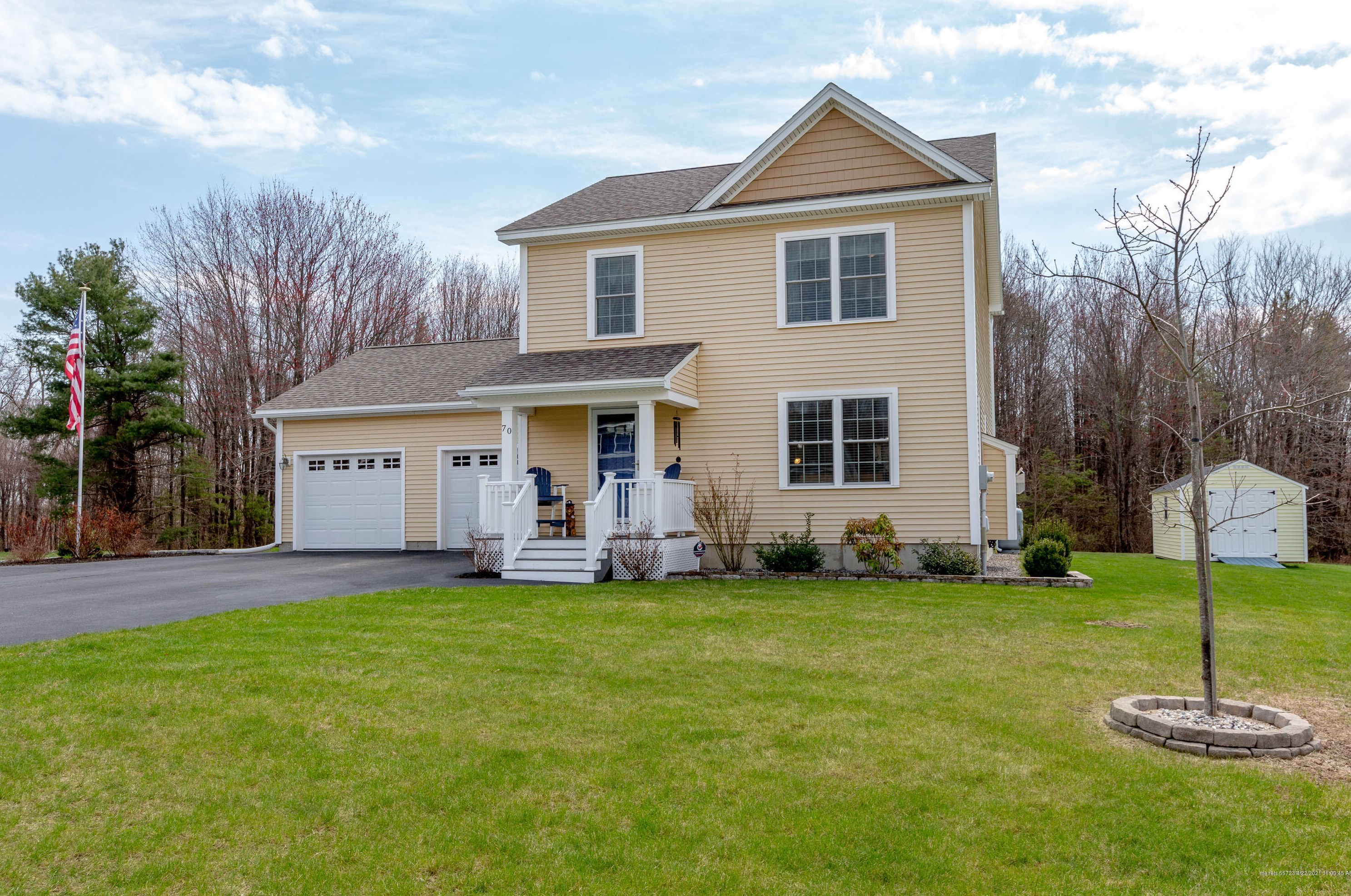 70 Harvest Hill Ln, Auburn, ME 04210