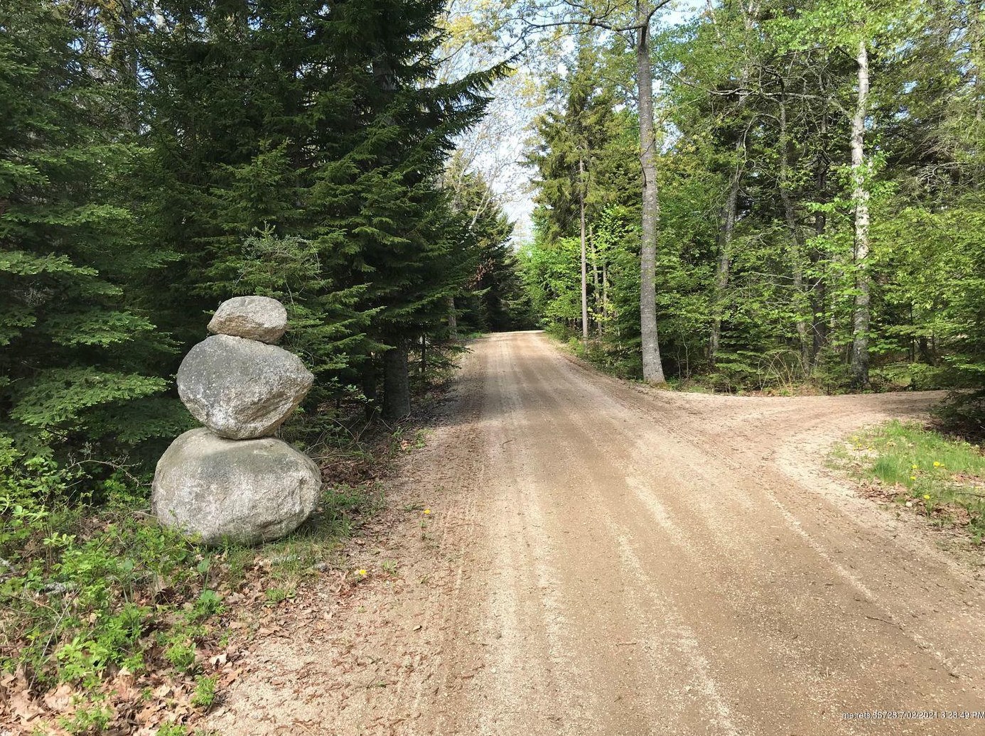 43 Sawyers Point Ln, Brooksville, ME 04642