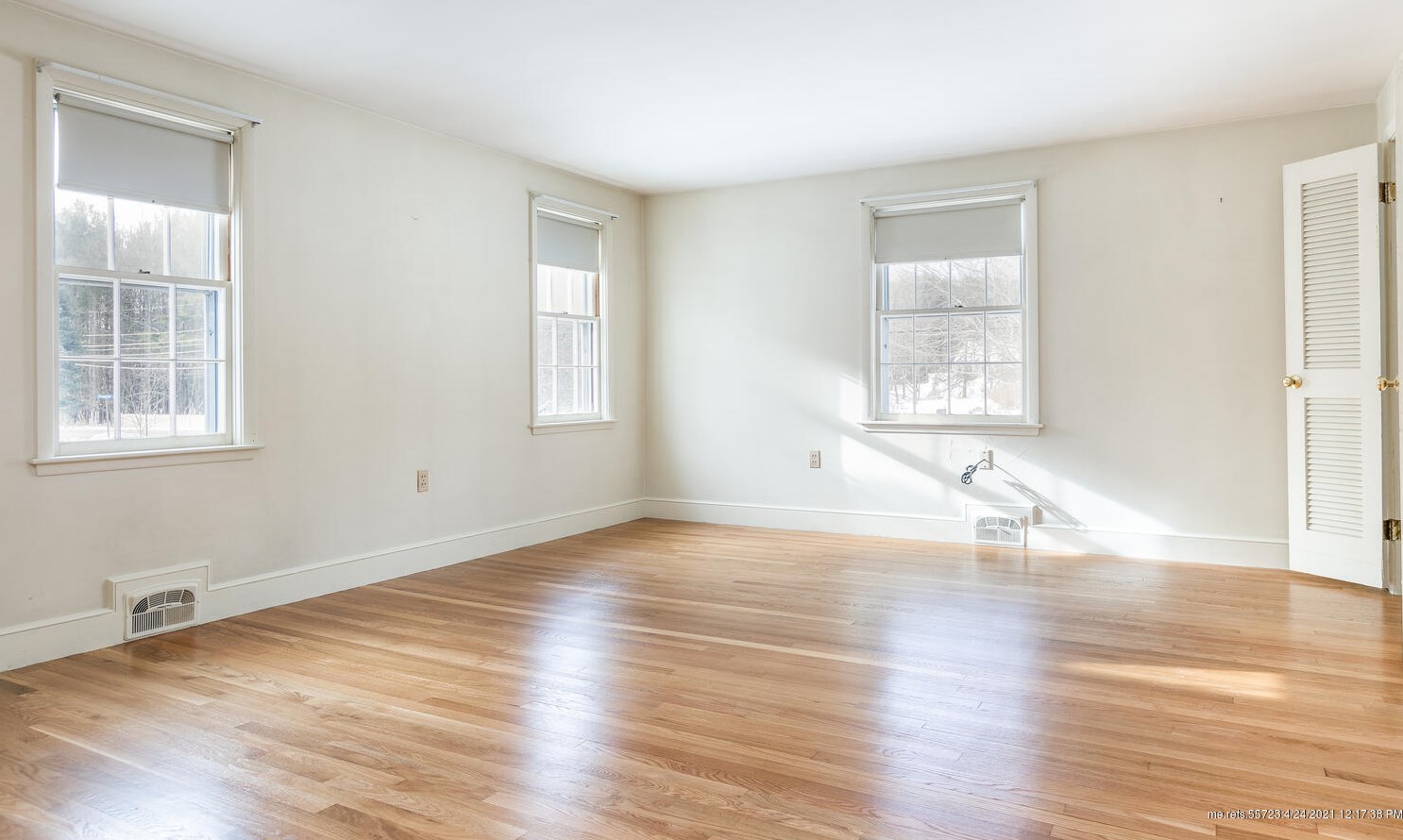 192 South St, Gorham ME  04038-1987 exterior