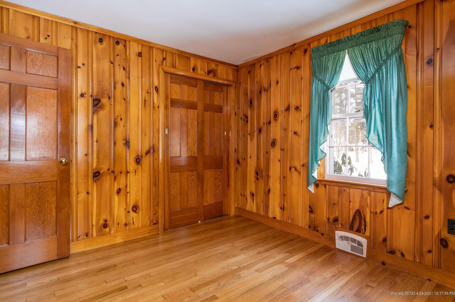 192 South St, Gorham ME  04038-1987 exterior