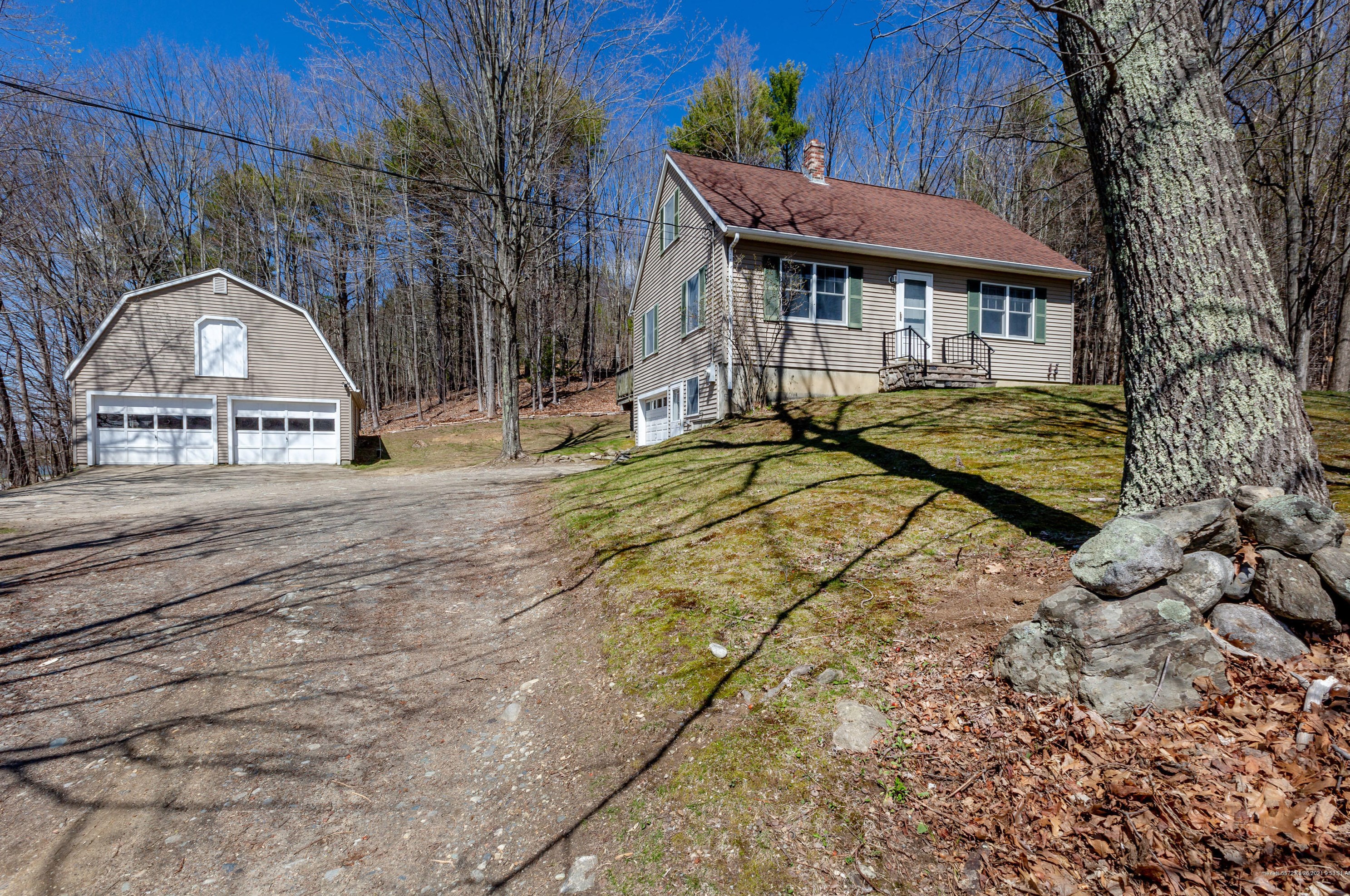 2 Stonewall Rd, Wales, ME 04280