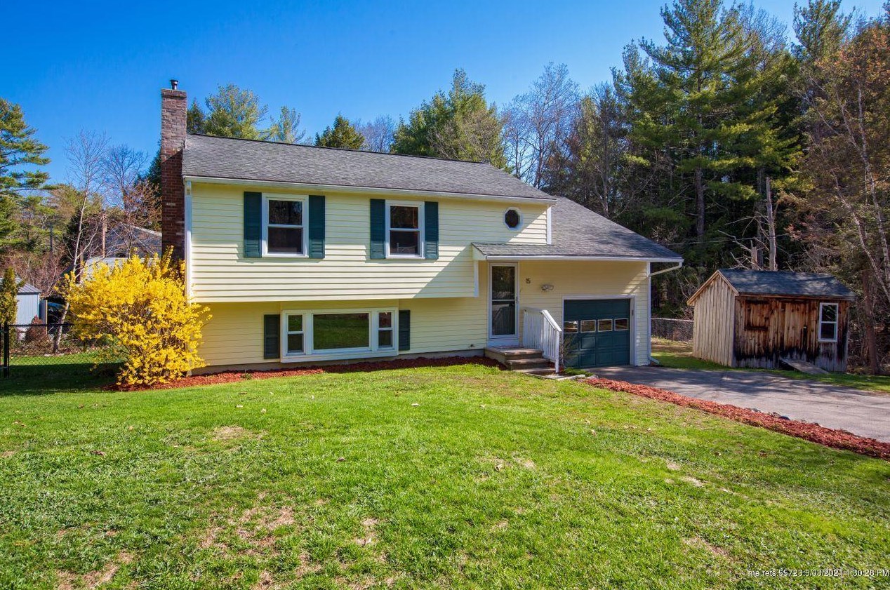 15 Heather Rd, York, ME 03909