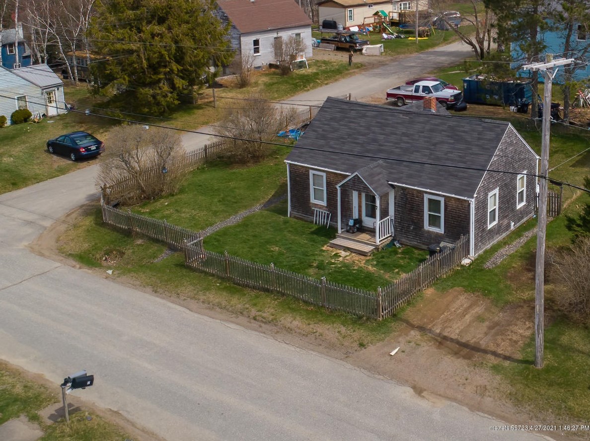 7 Johnson St, Eastport, ME 04631 exterior