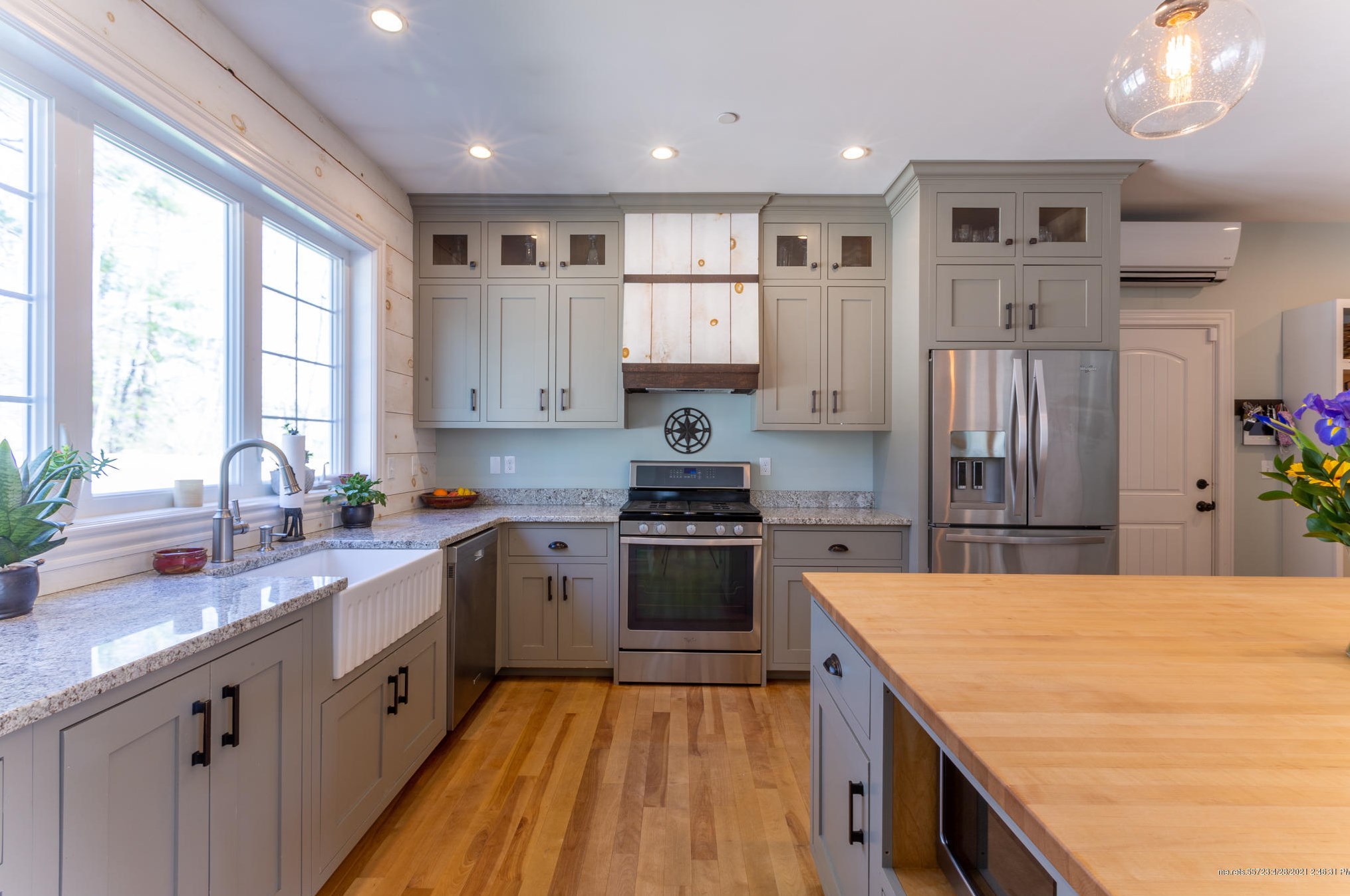 5 Garden Way, Portland ME  04105-1986 exterior