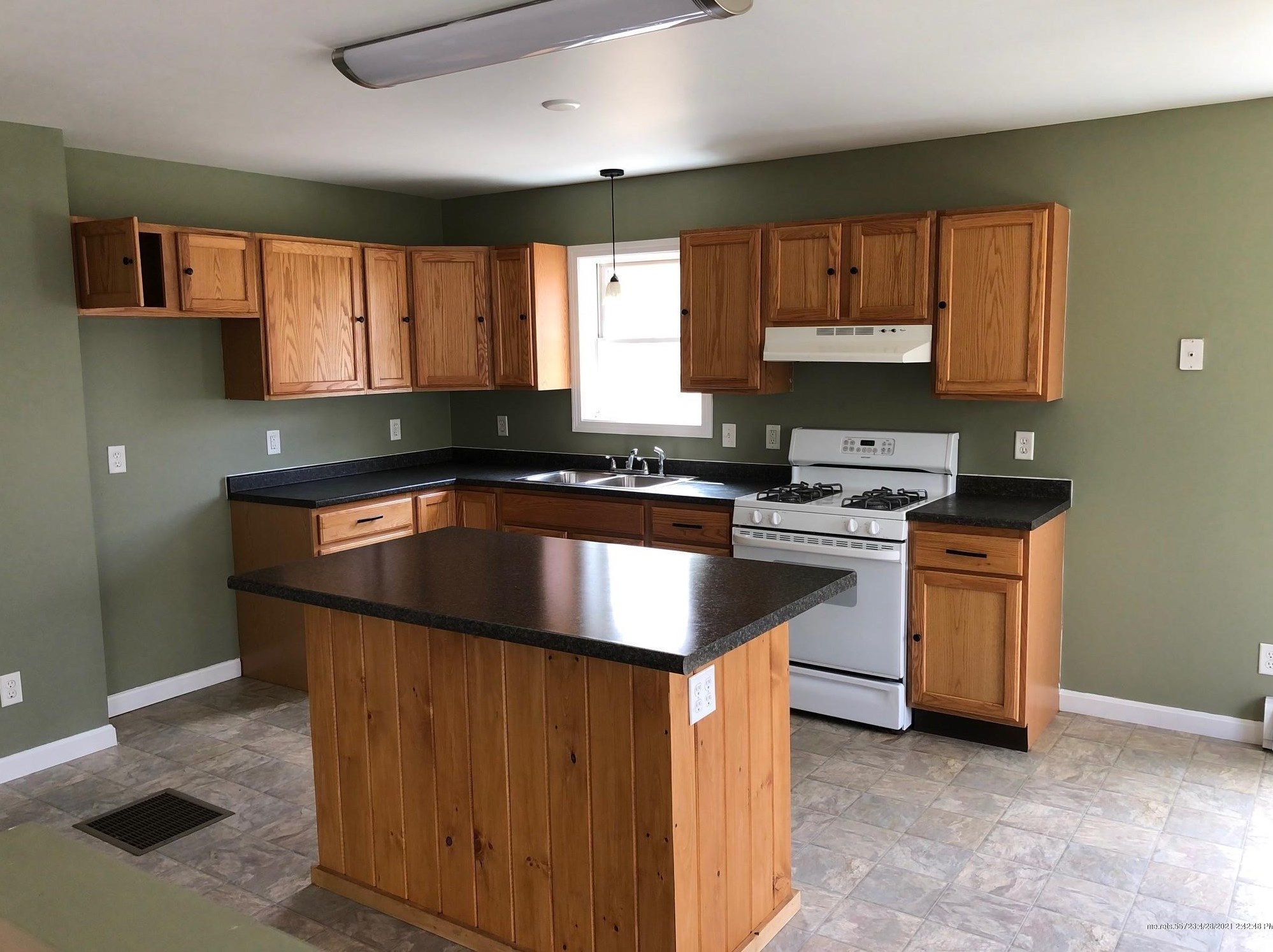 34 Poplar Hill Rd, Mexico, ME 04257