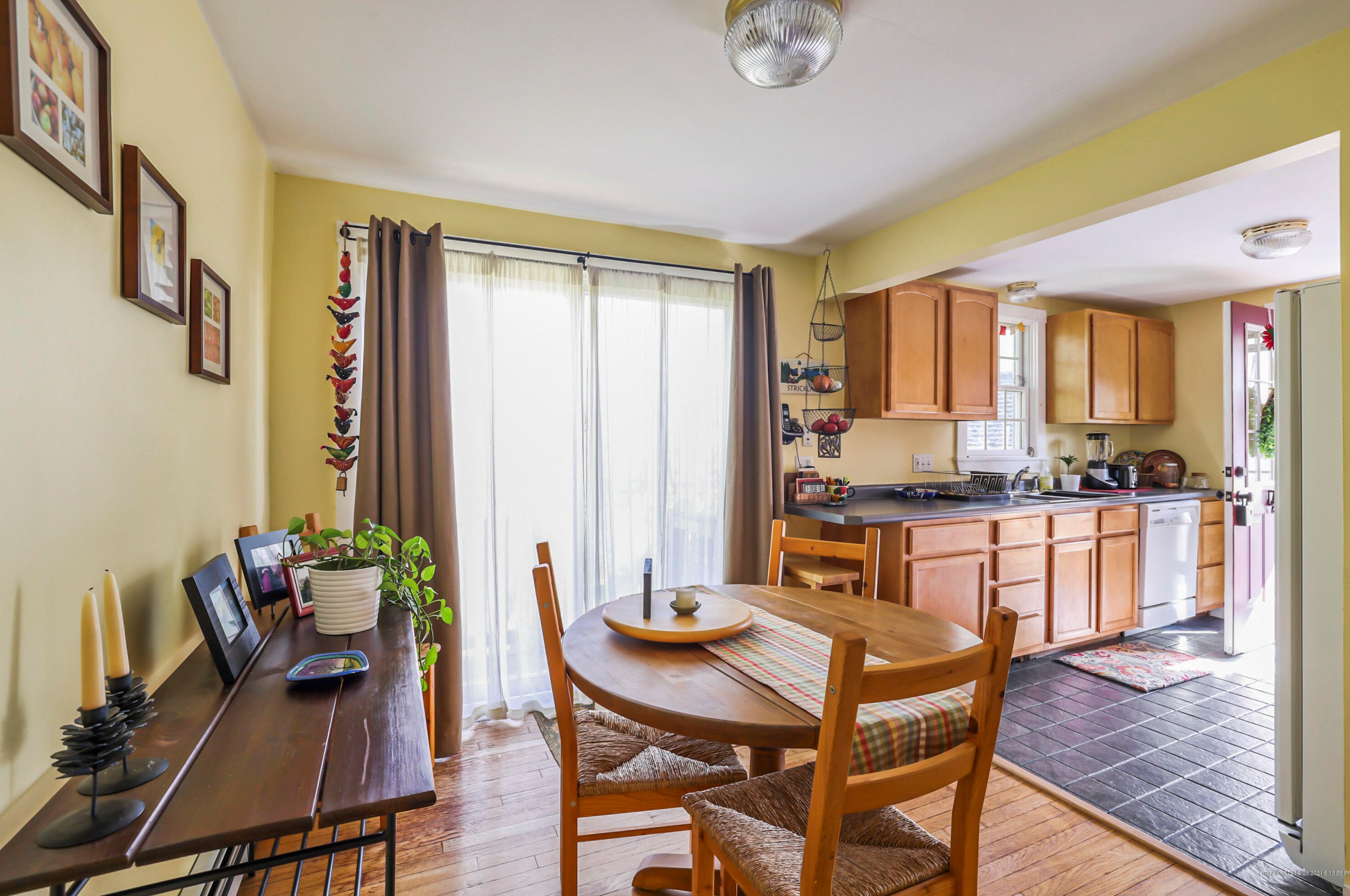 15 Hall St, Portland ME  04103-3314 exterior