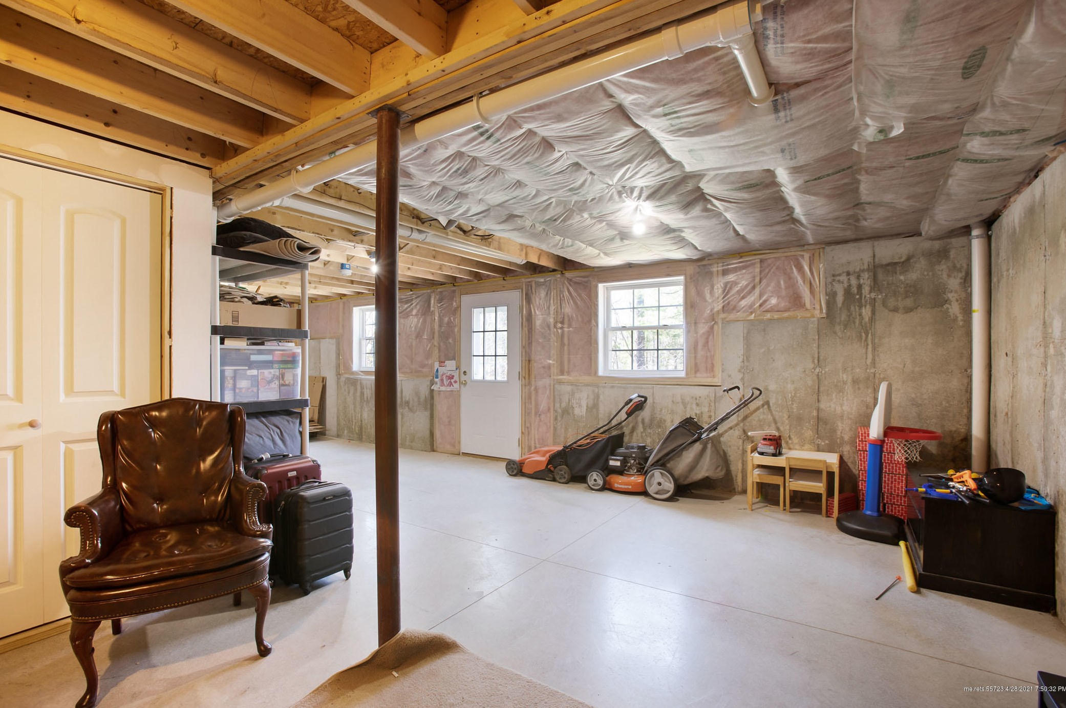 29 Dakota St, Portland ME  04103-3807 exterior