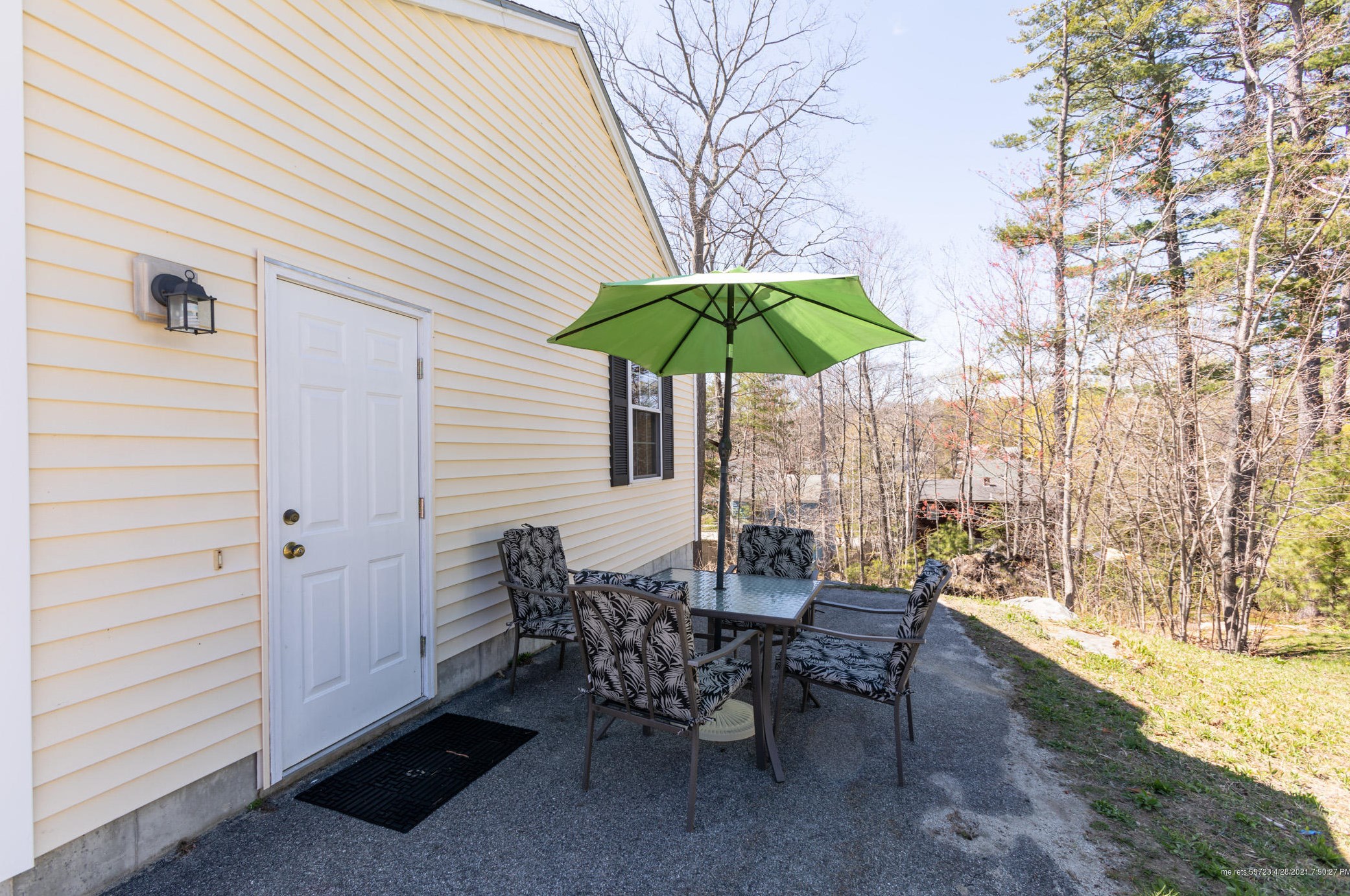 29 Dakota St, Portland ME  04103-3807 exterior