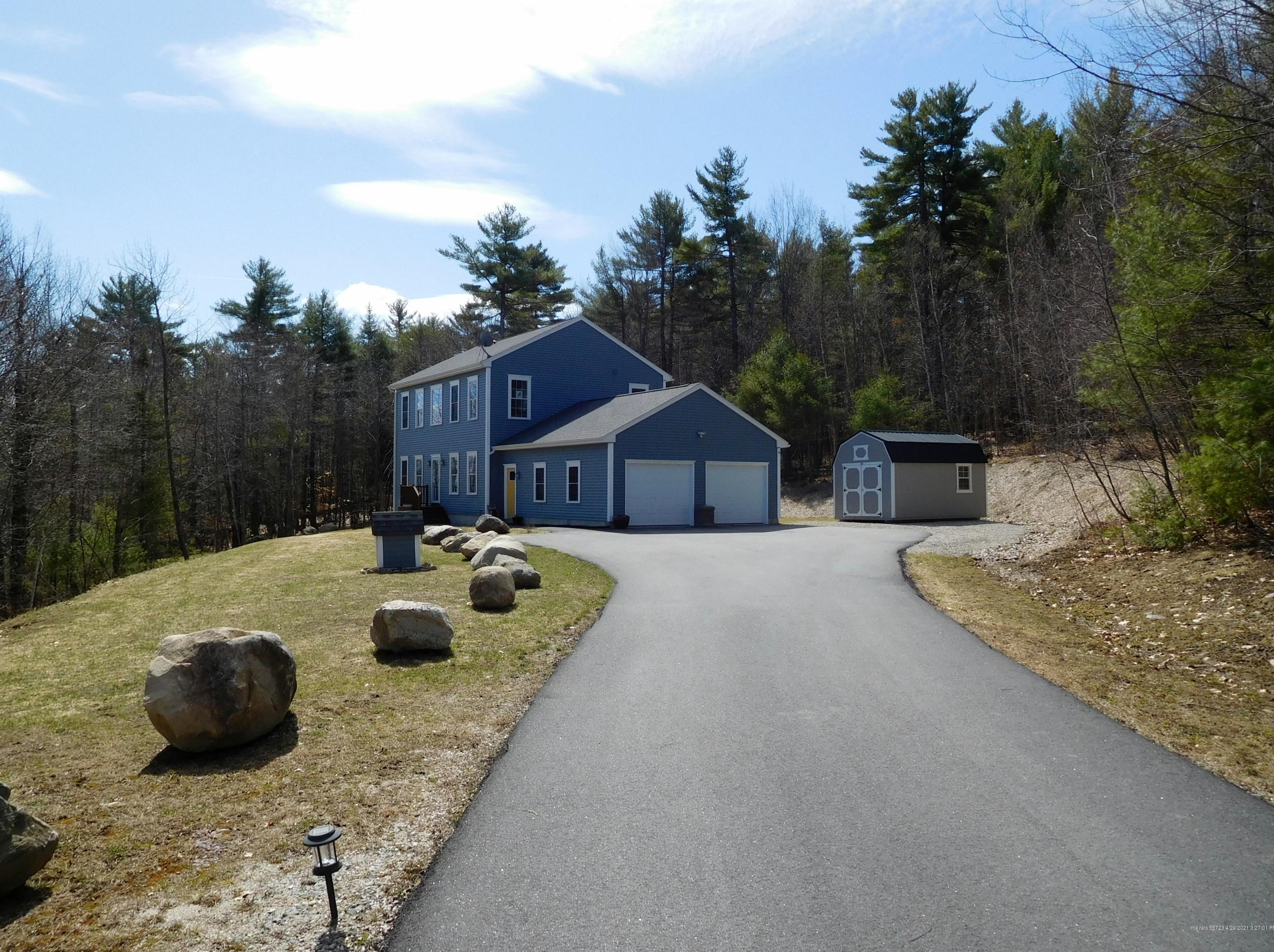 41 Bluff Dr, Turner, ME 04282
