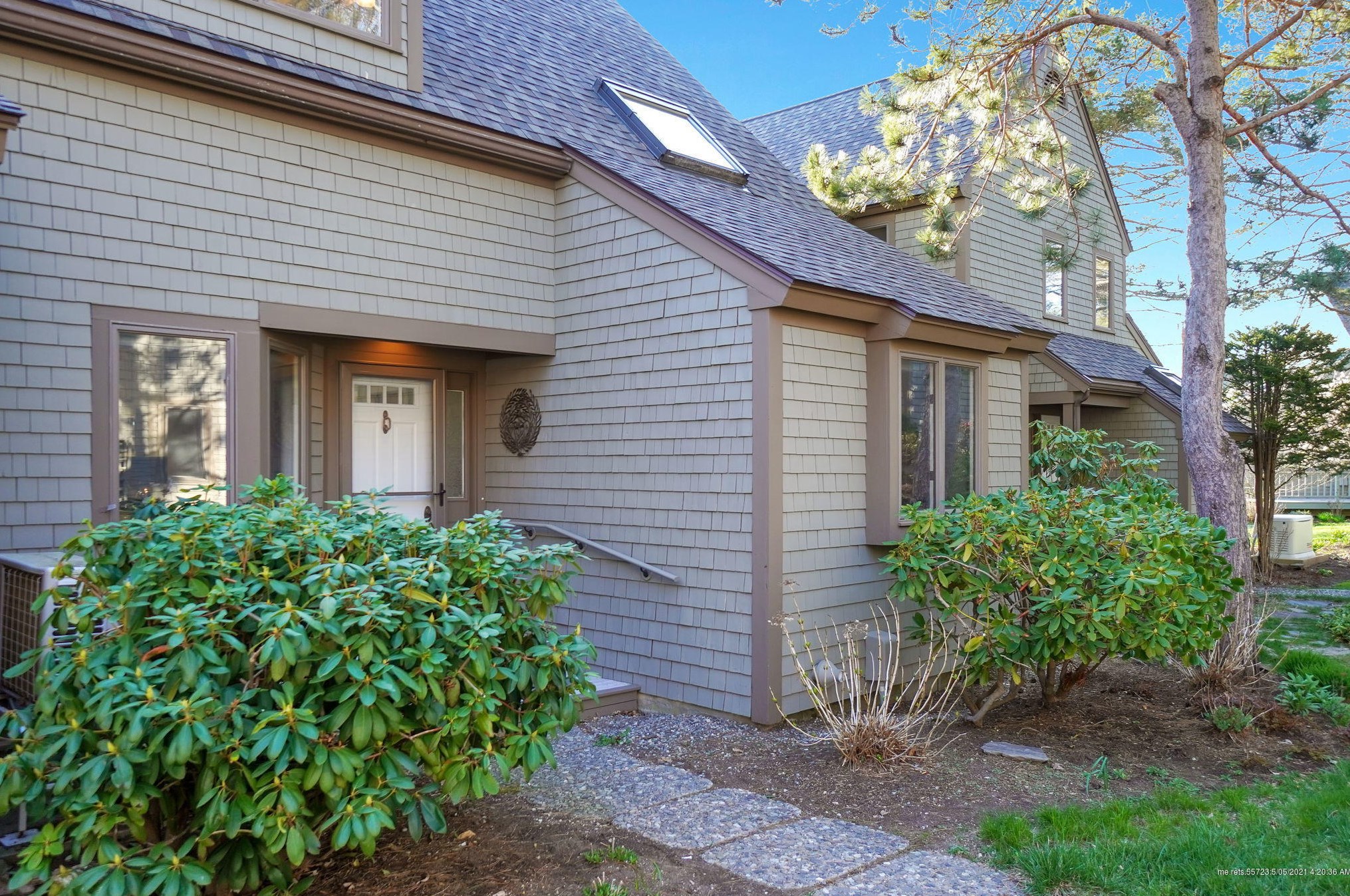 33 Jameson Point Rd #4, Rockland, ME 04841