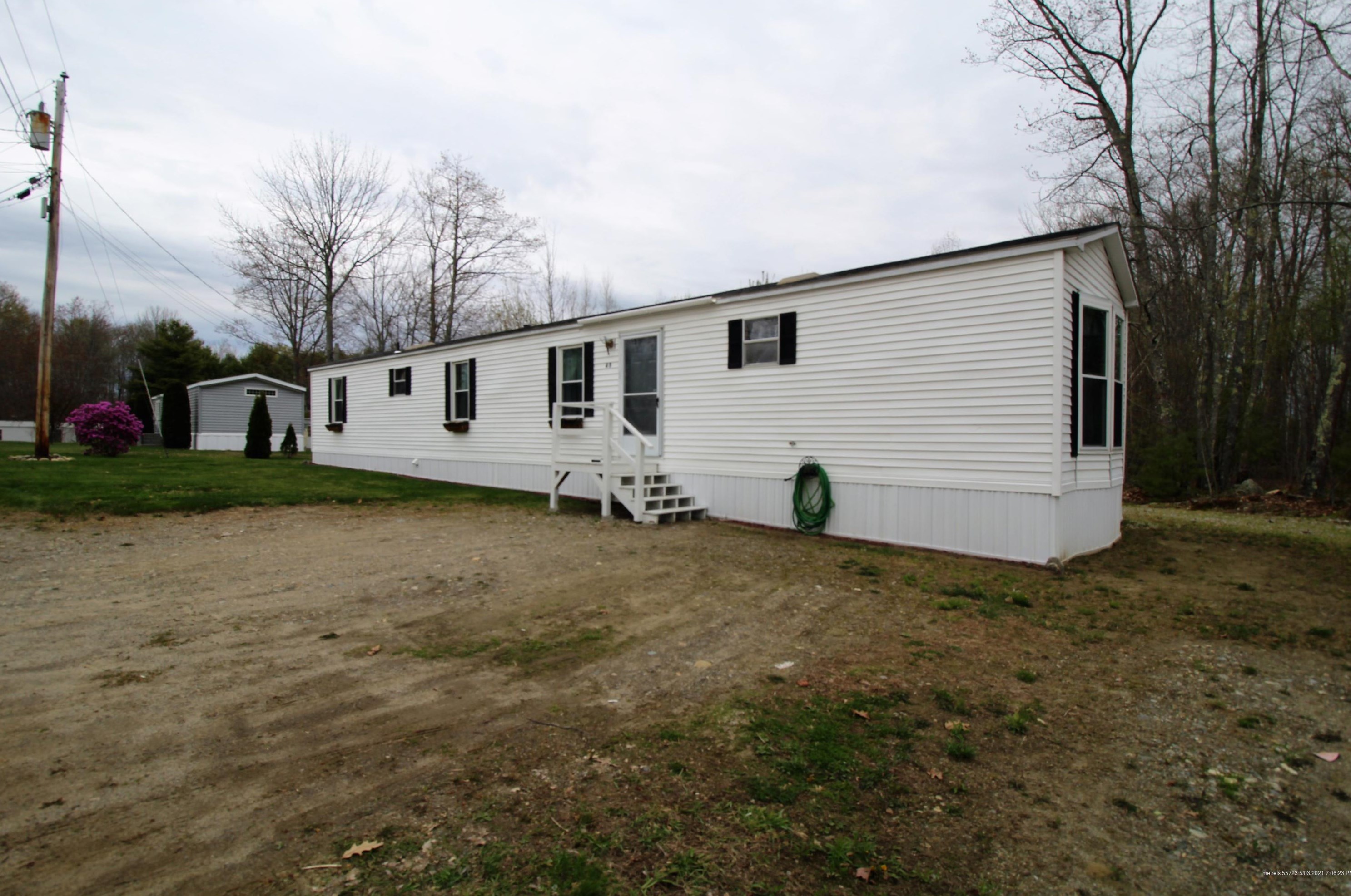 65 Amy Cir, Dresden, ME 04342 exterior