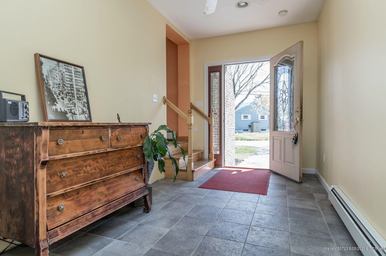 31 Winding Way, Portland ME  04102-1726 exterior