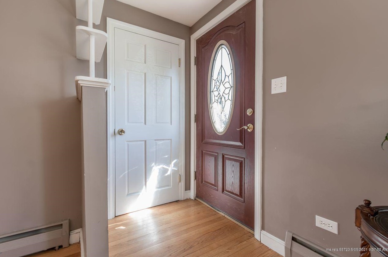 31 Winding Way, Portland ME  04102-1726 exterior