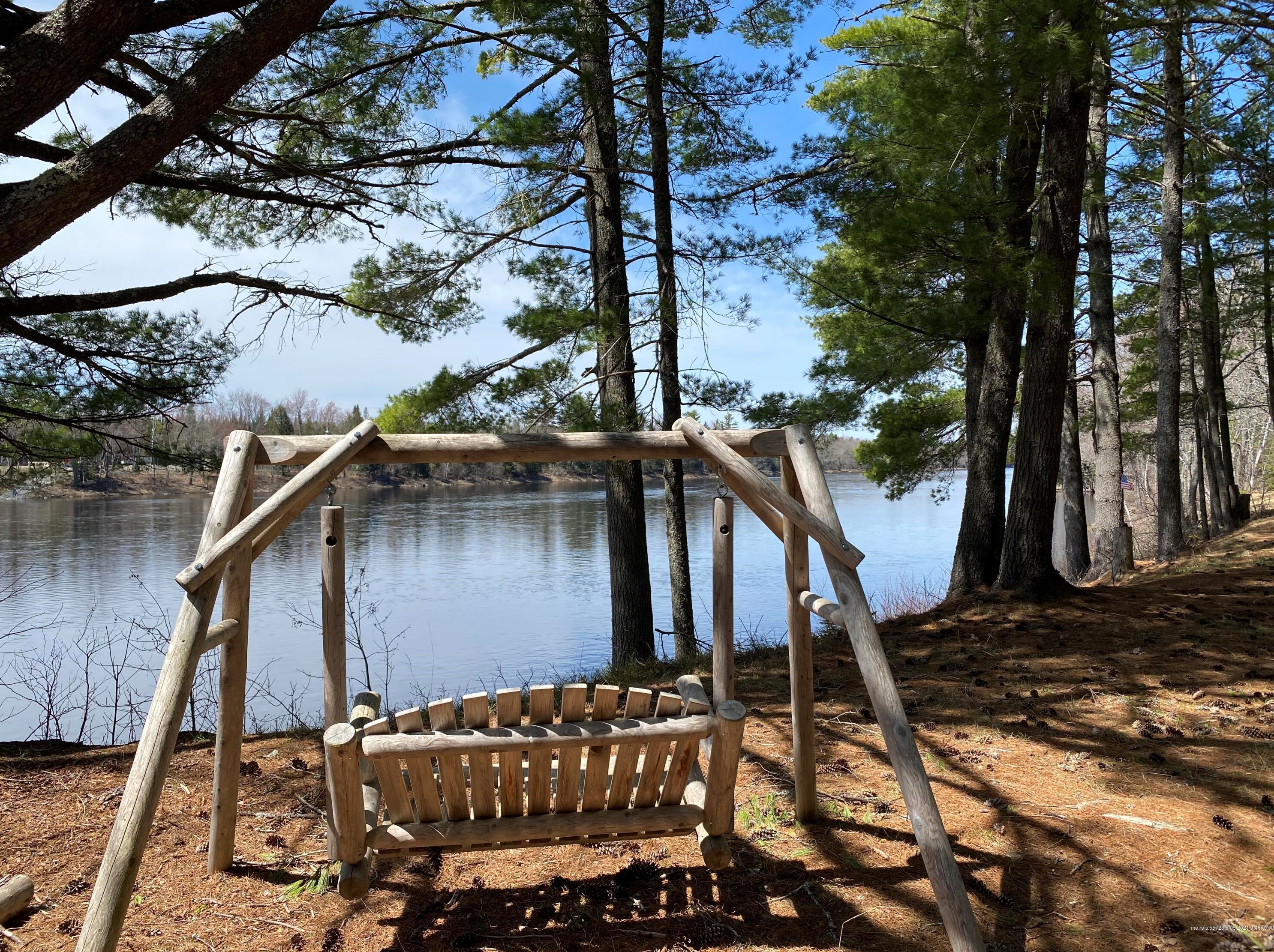 262 Medway Rd, Molunkus Township, ME 04459