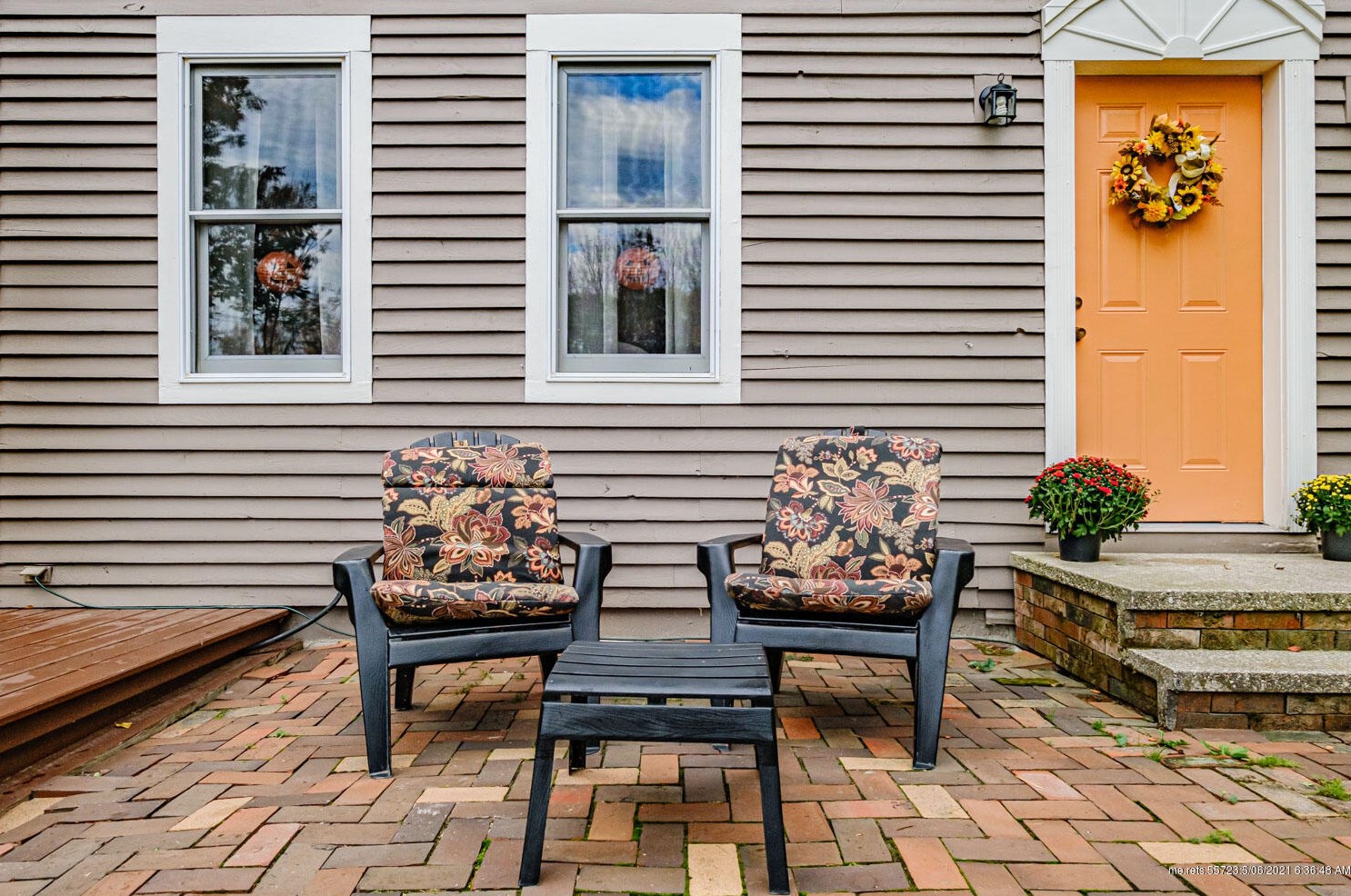 577 Gray Rd, Windham ME  04062-4880 exterior