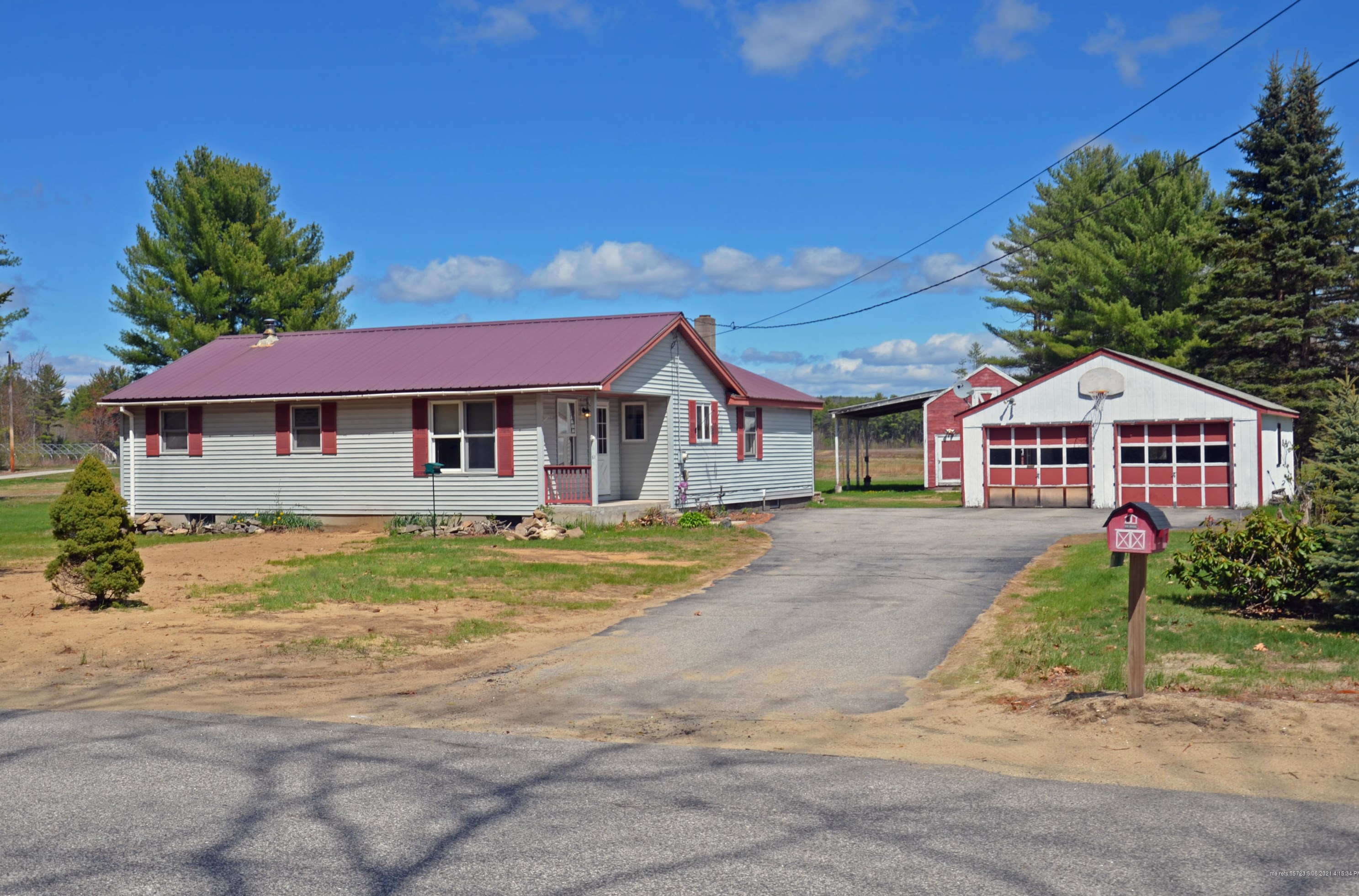 61 Skeetfield Rd, Otisfield, ME 04270