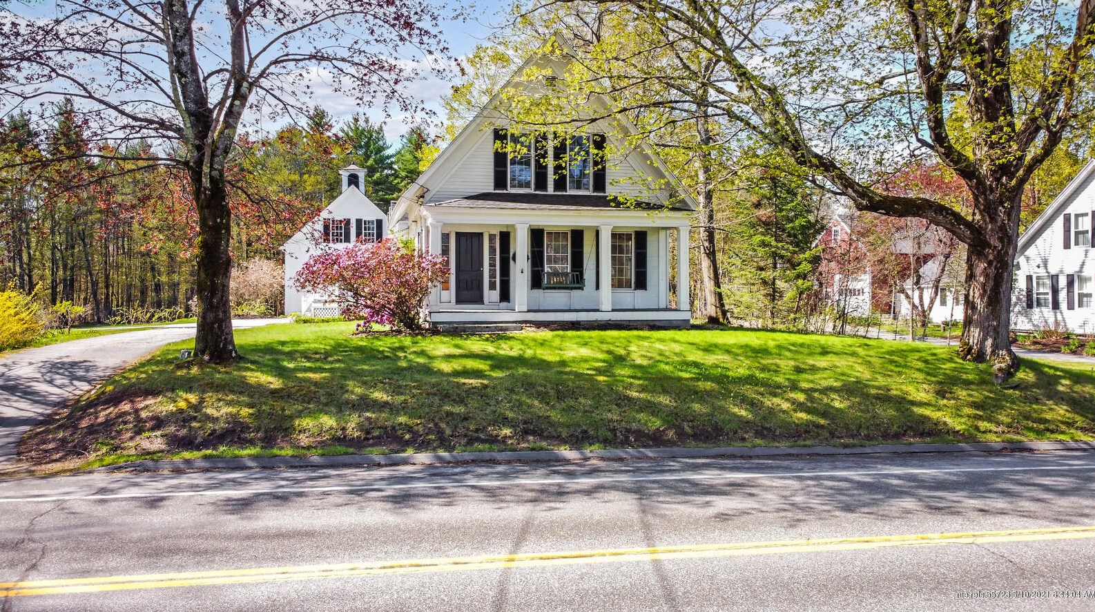 1096 Main St, Readfield ME  04355-3502 exterior