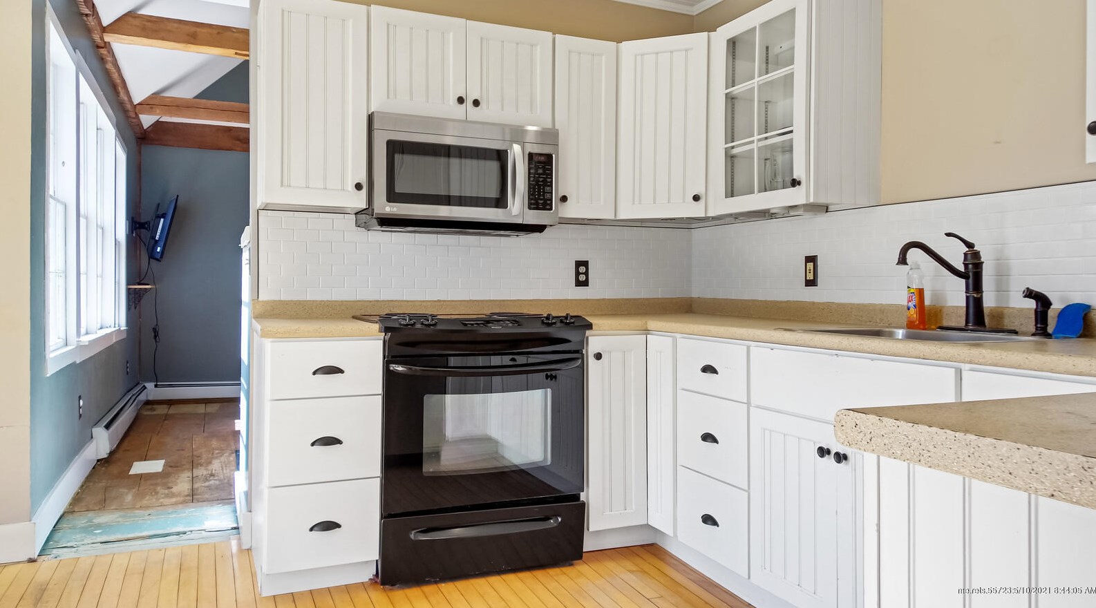 1096 Main St, Readfield ME  04355-3502 exterior