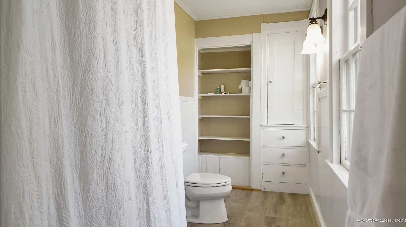 1096 Main St, Readfield ME  04355-3502 exterior