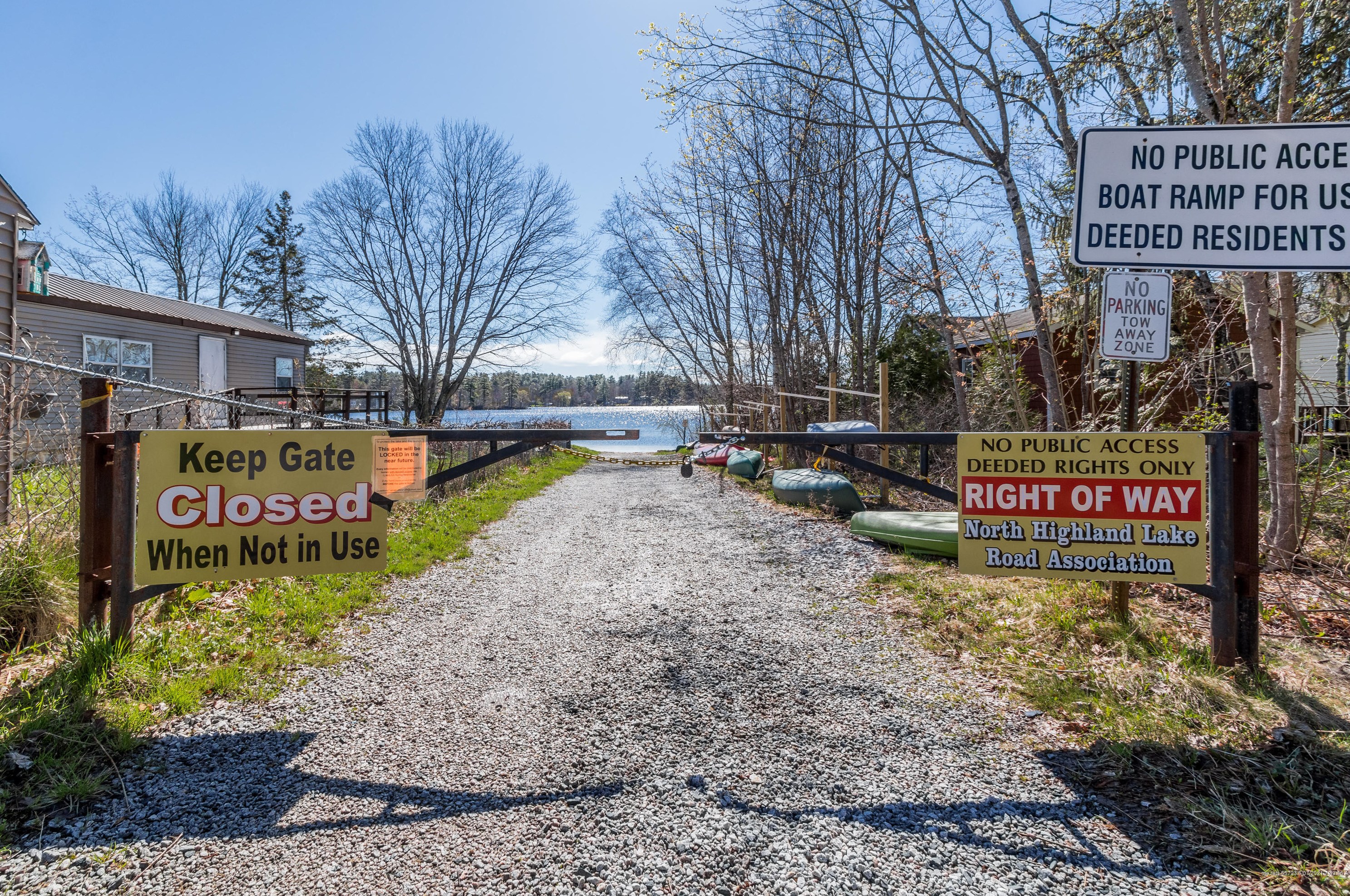 106 Vista Dr, Windham ME  04062-4443 exterior