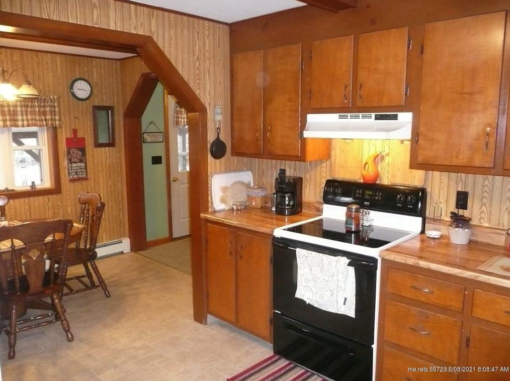 1 Cove St, Milo ME  04463-1102 exterior