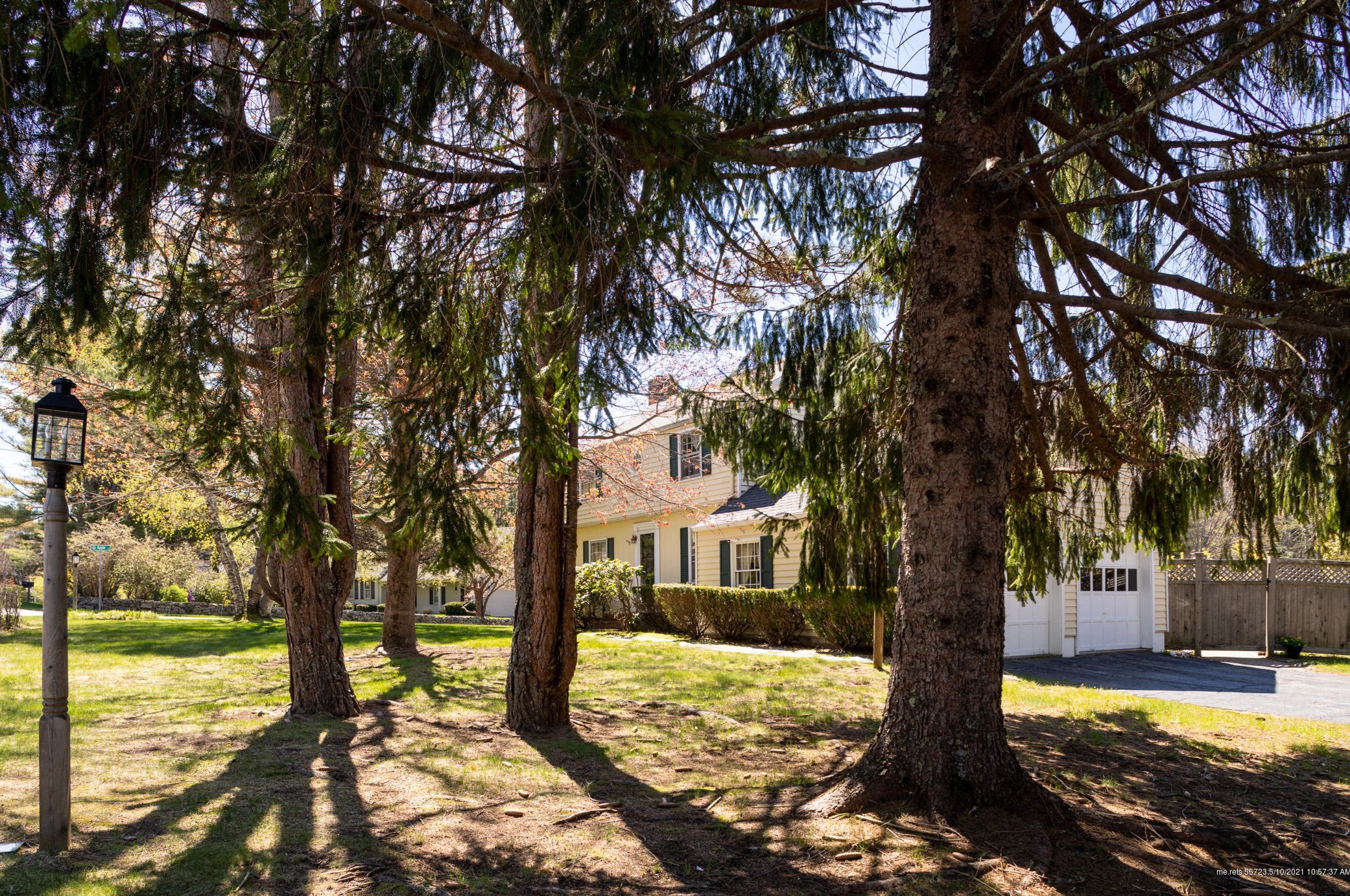 175 Sea Rd, Kennebunk ME 04043-7315 exterior