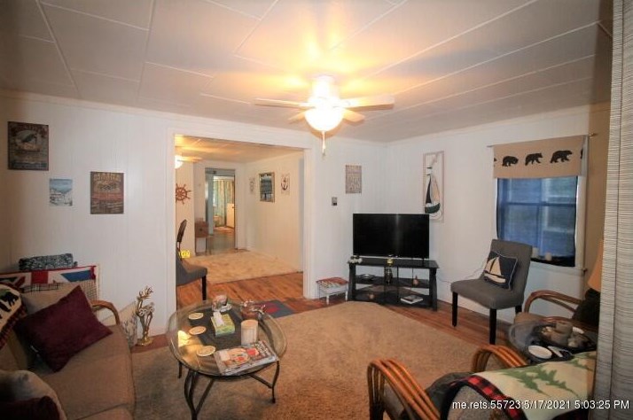 8 Locust St, Lewiston, ME 04240