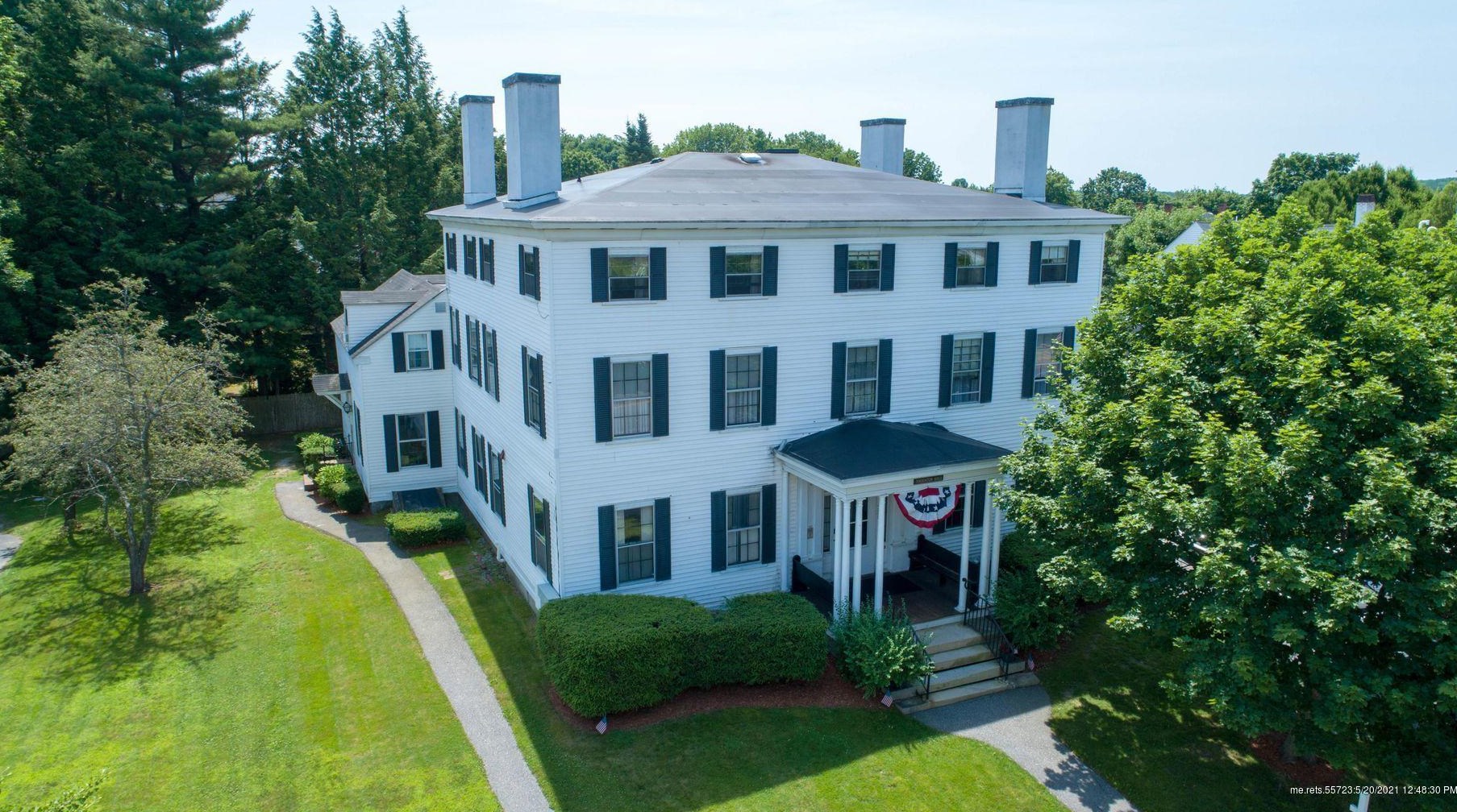 331 Main St, Saco ME 04072-1572 exterior