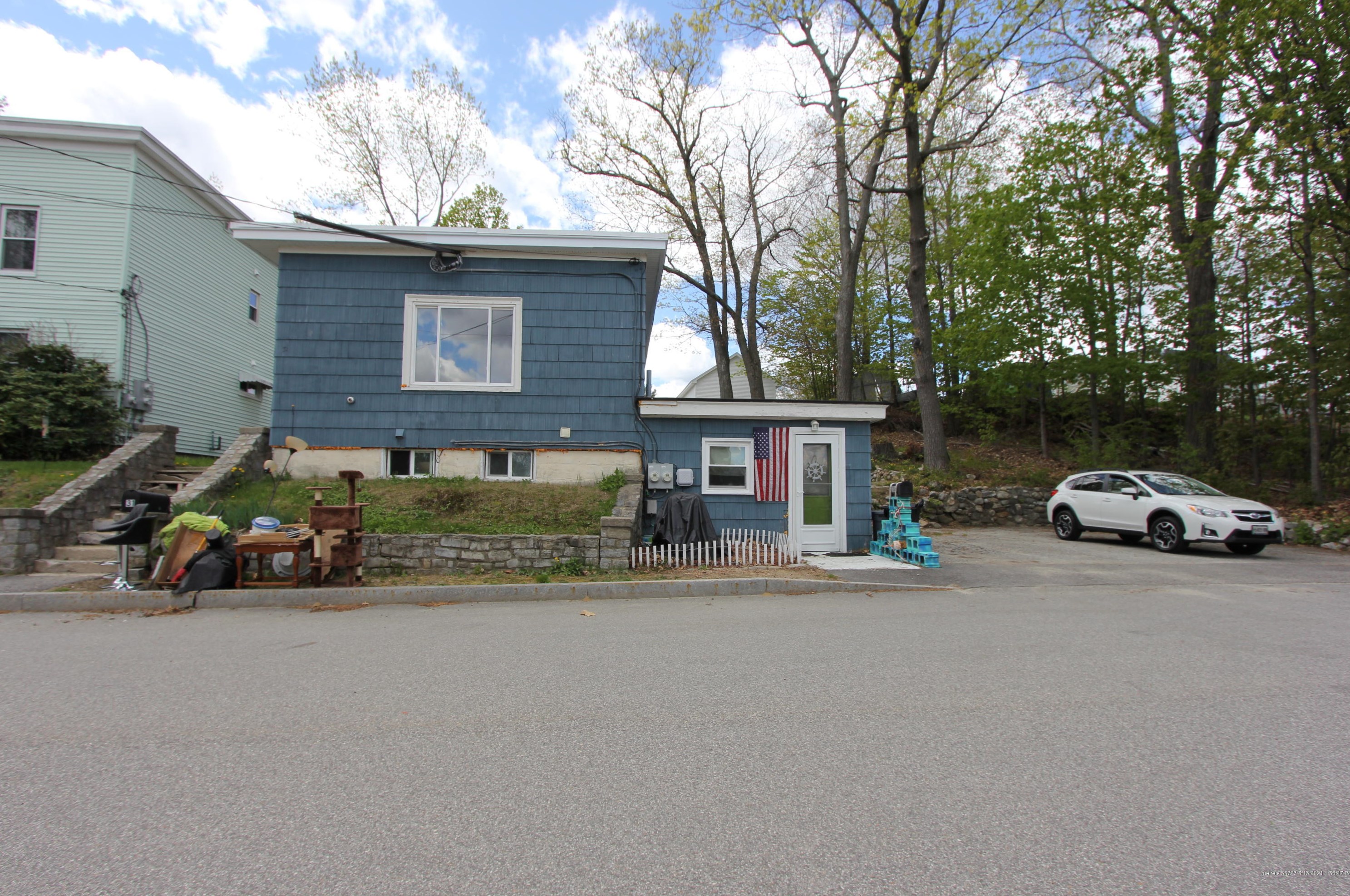 31 Seventh St, Auburn, ME 04210-5632