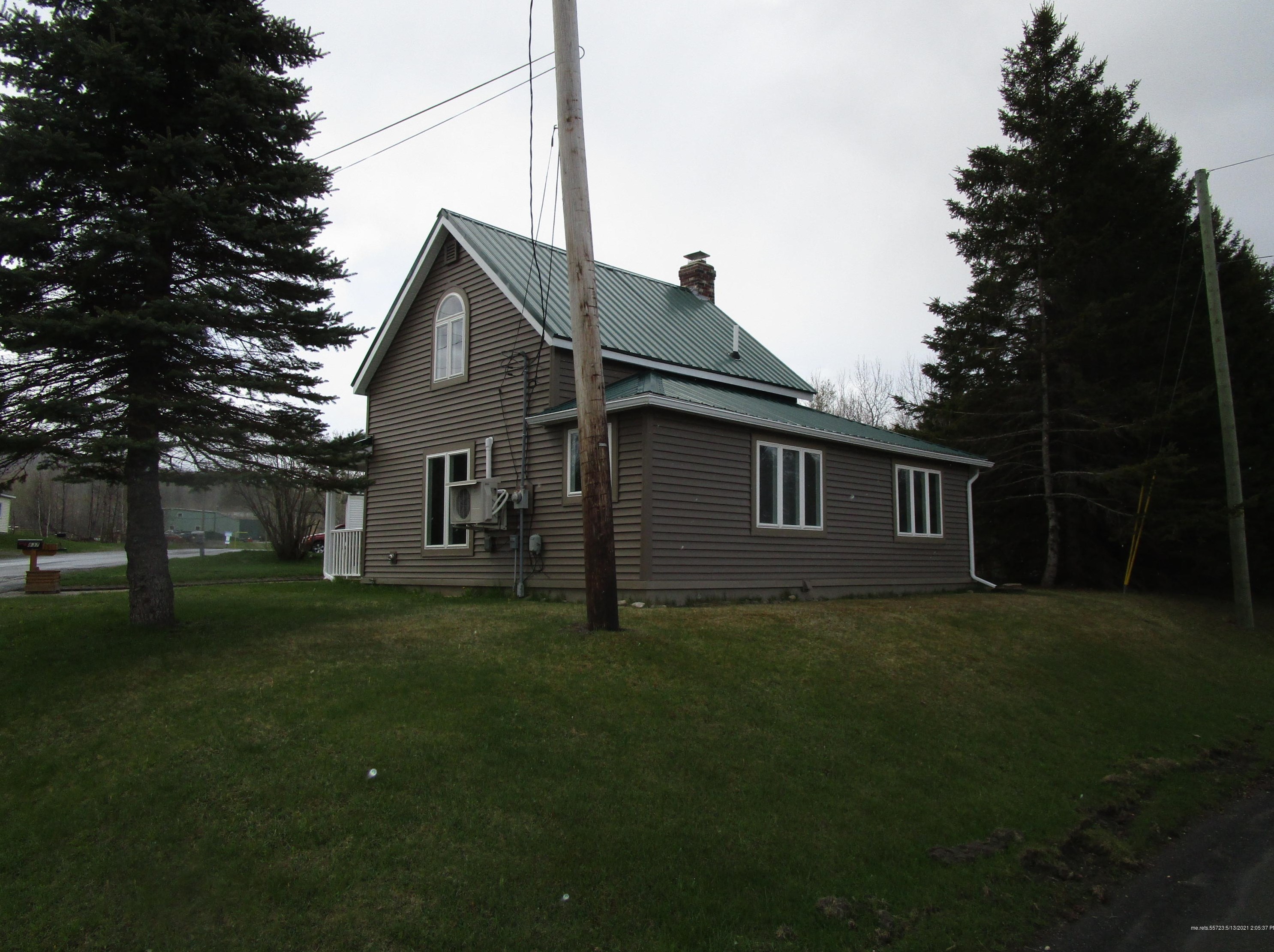 837 E Main St, Madawaska, ME 04756