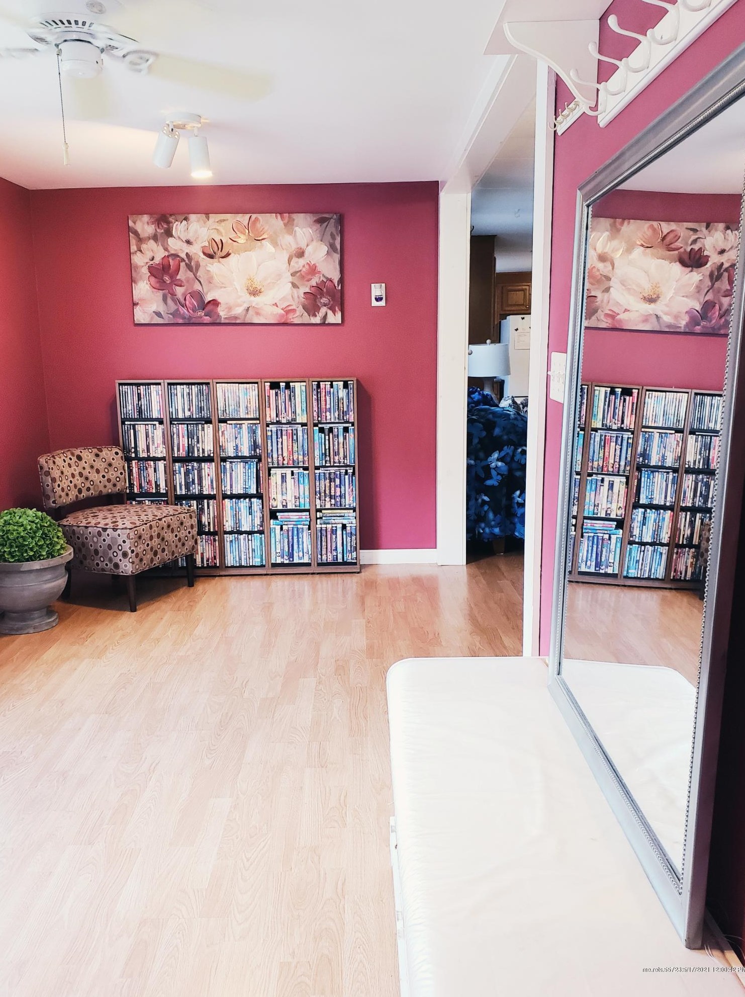 11 Dode Dr, Saco ME  04072-9657 exterior