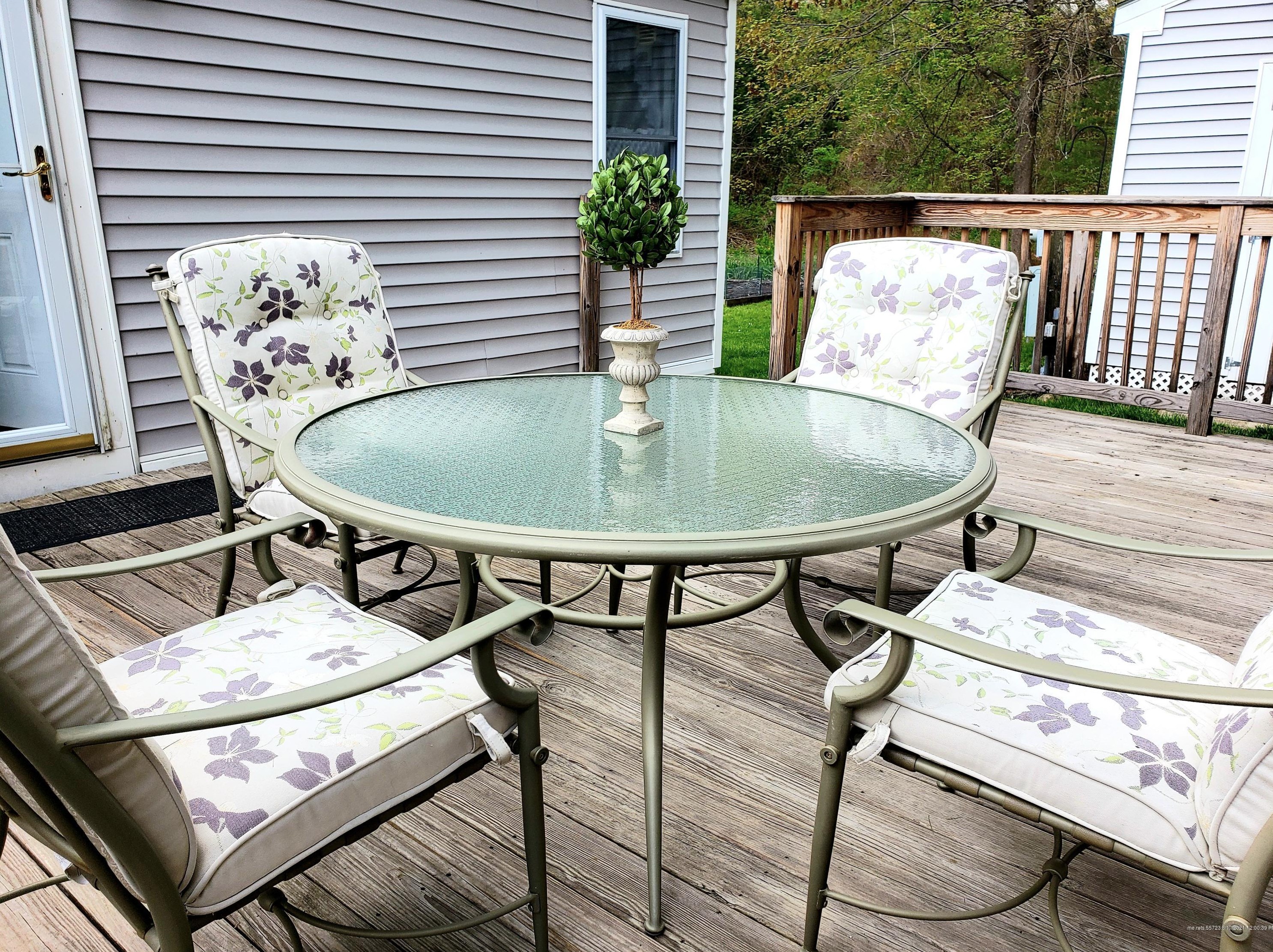 11 Dode Dr, Saco ME  04072-9657 exterior