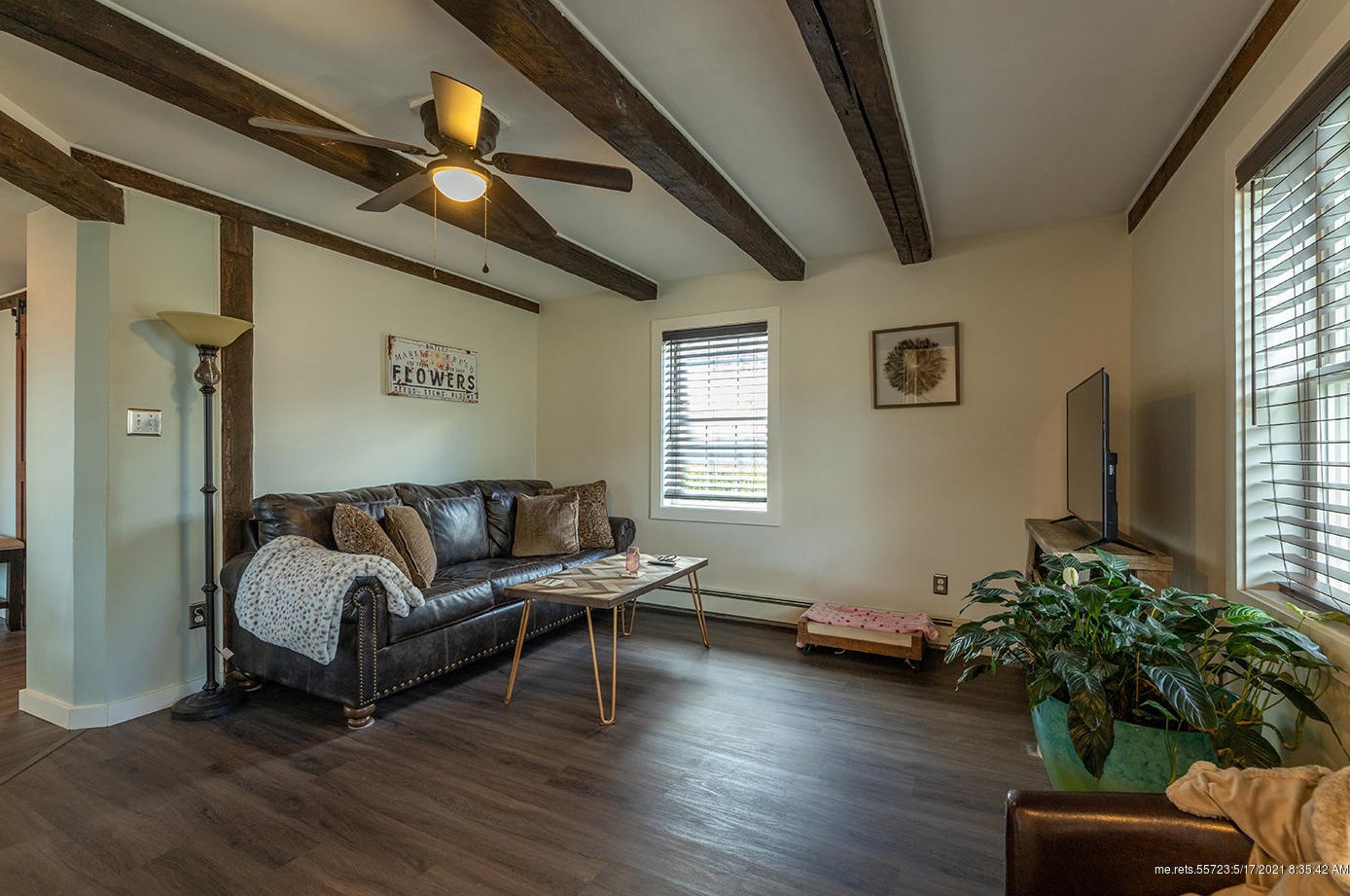 6 Tea St, Rockland, ME 04841