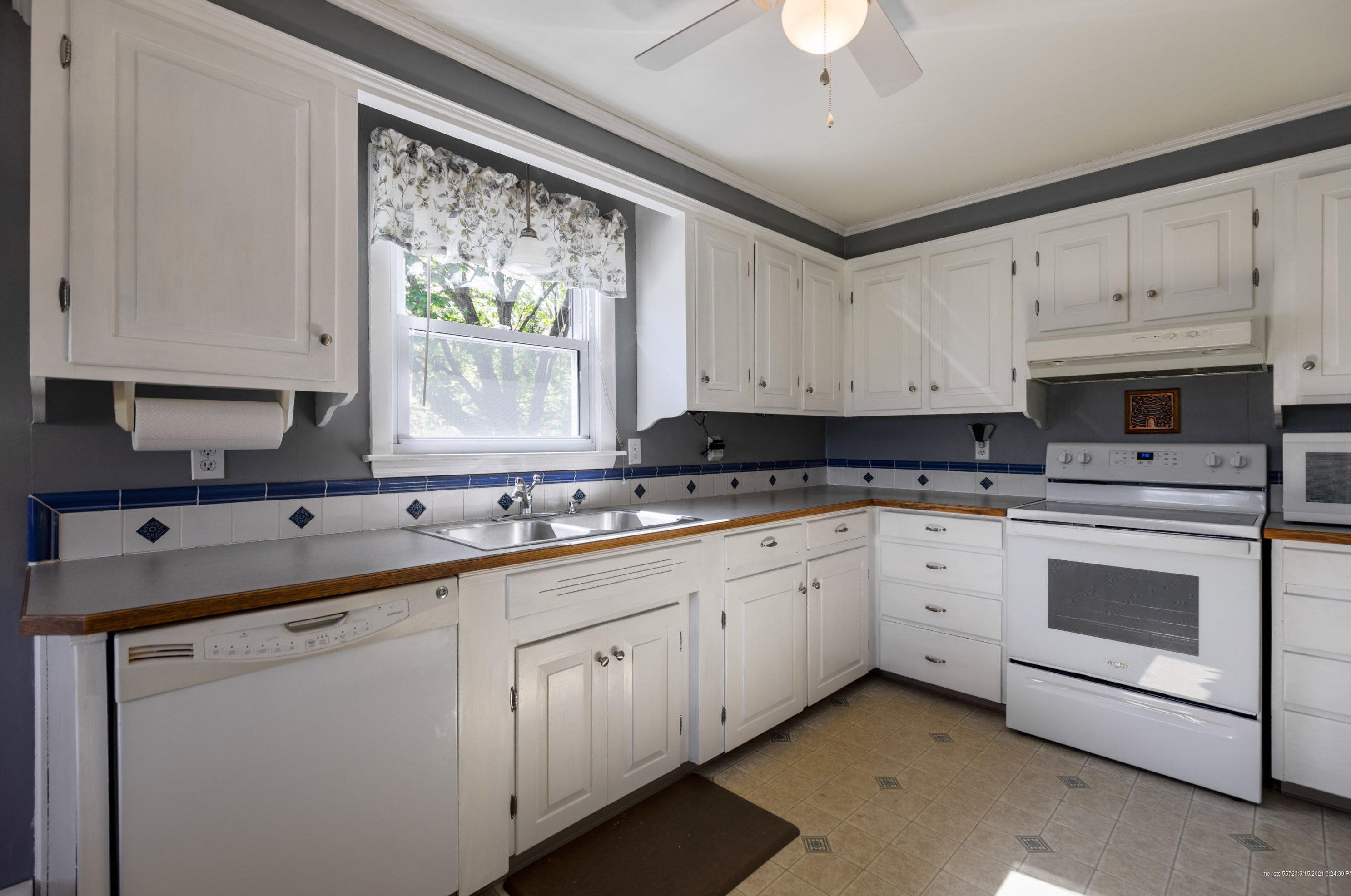 400 Pope Rd, Windham ME  04062-4998 exterior