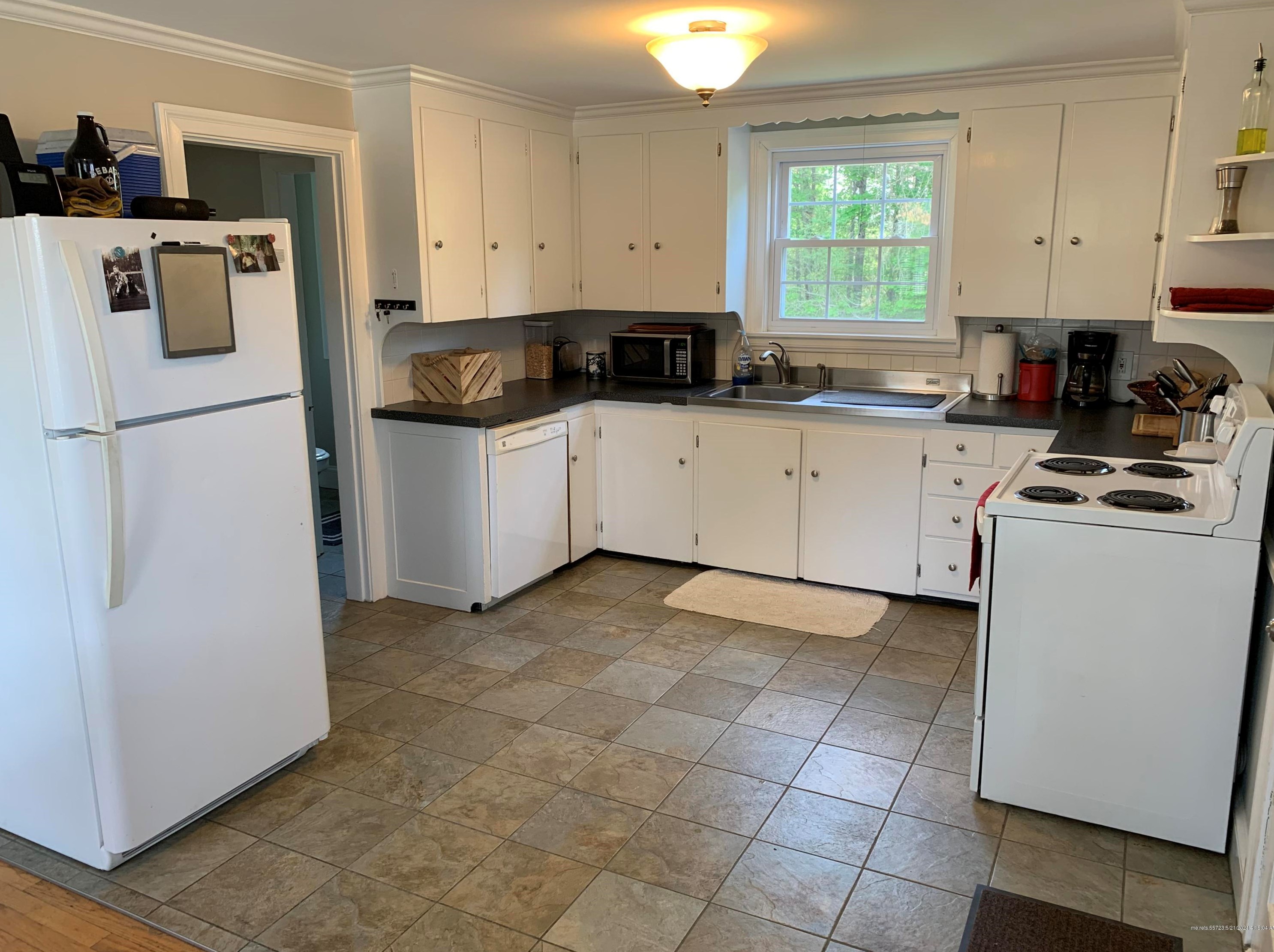 58 Hillview Rd, Gorham, ME 04038