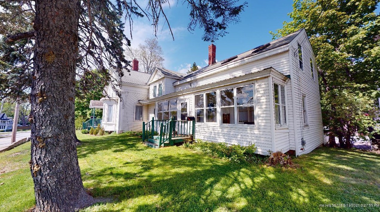 142 State St, Brewer, ME 04412