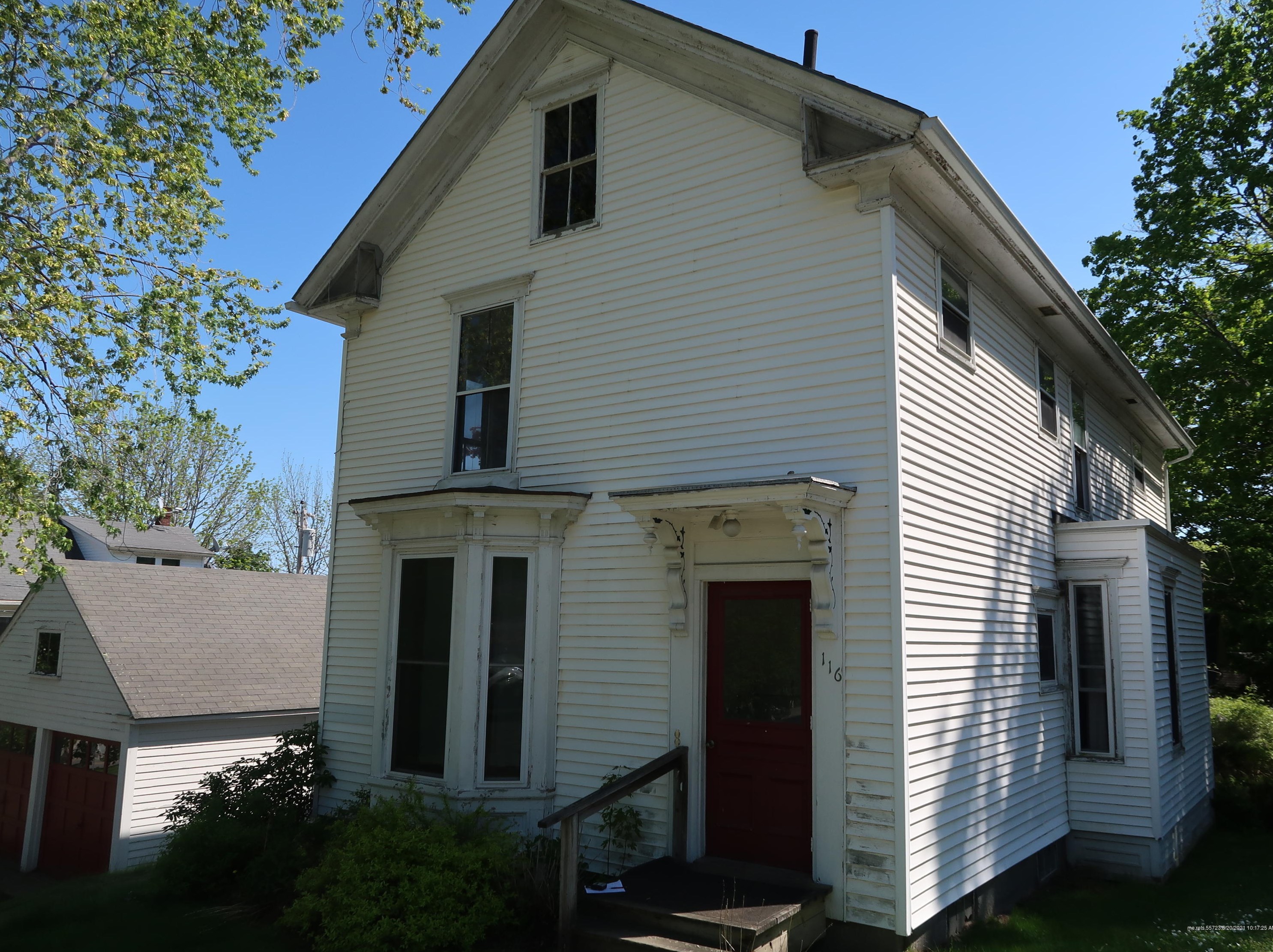 116 Winthrop St, Augusta, ME 04330