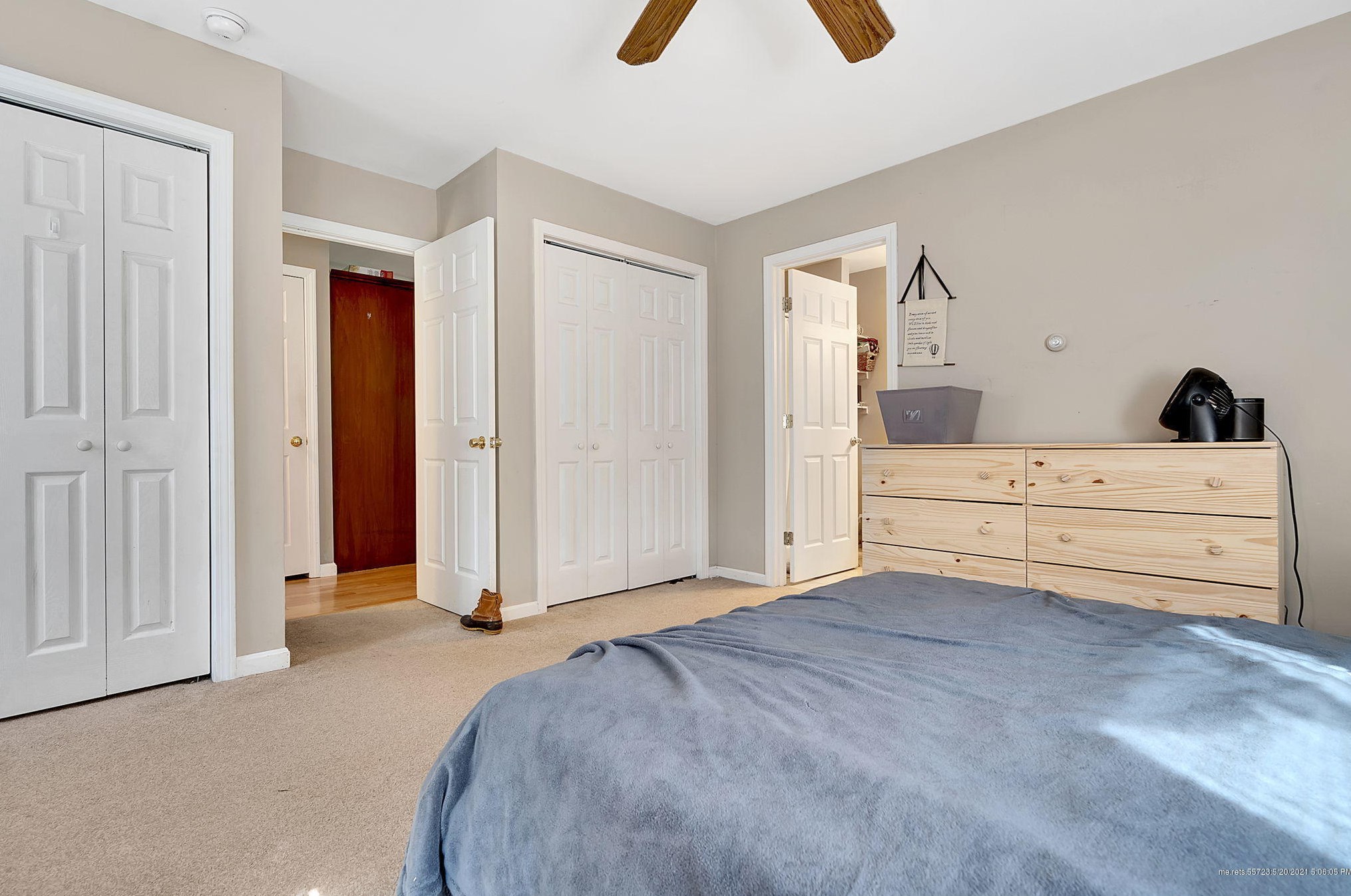 8 Victoria Ln, Portland ME  04105-2541 exterior