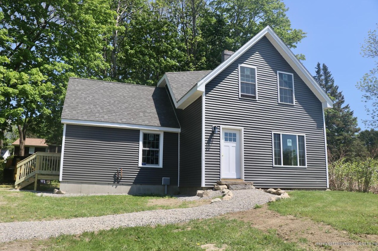 41 Pine St, Verona Island, ME 04416