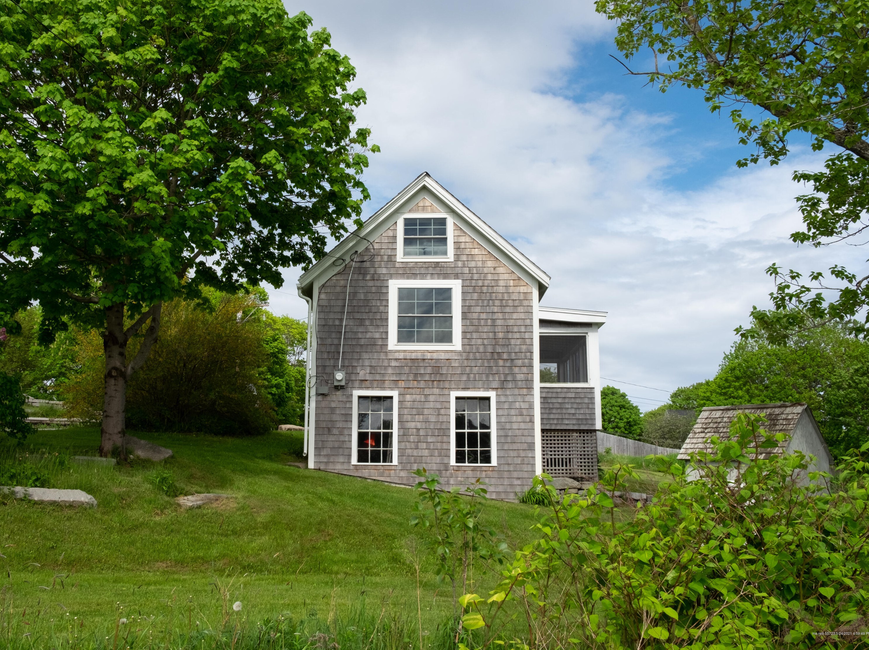 61 E Main Street E, Vinalhaven, ME 04863